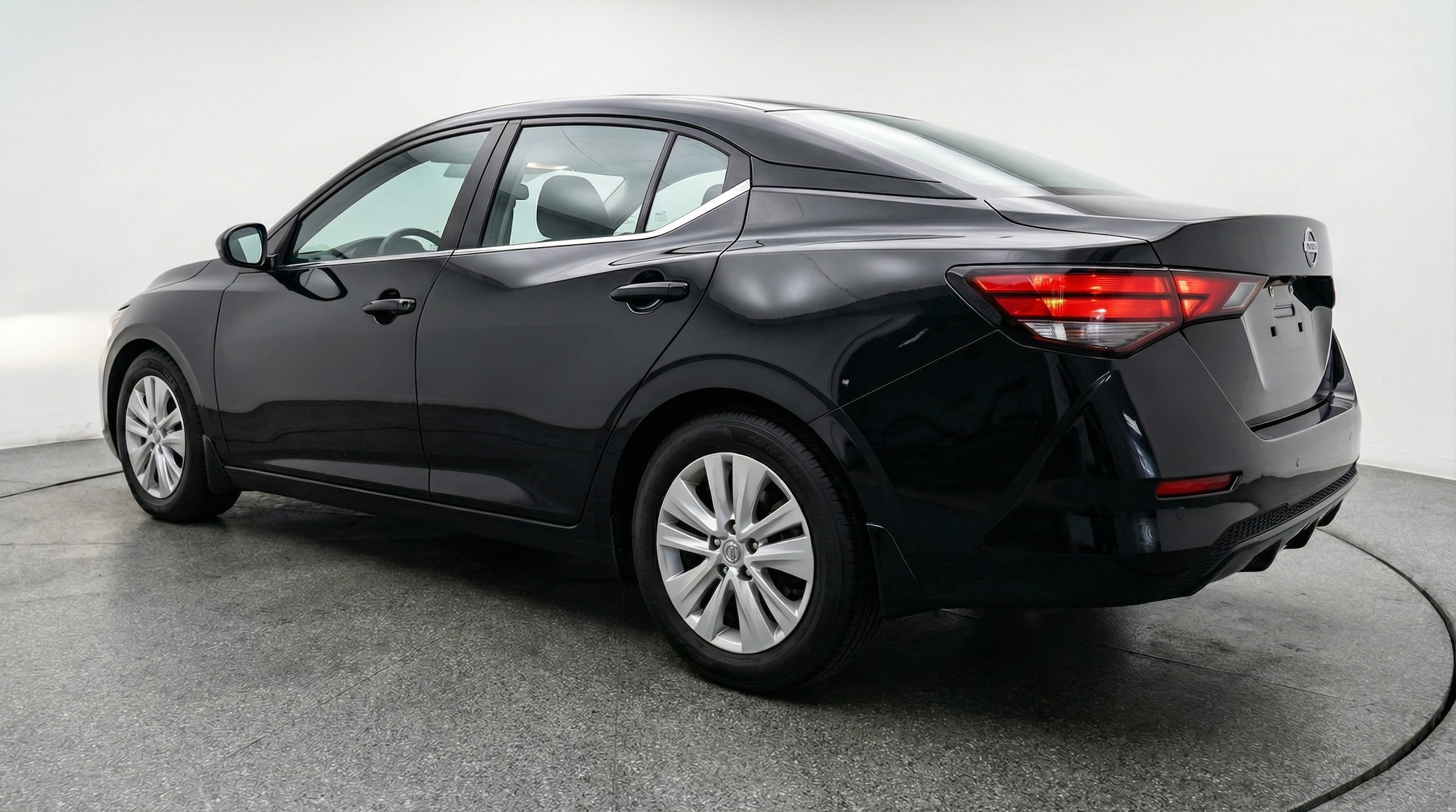 Thumbnail: 2025 Nissan Sentra - 5