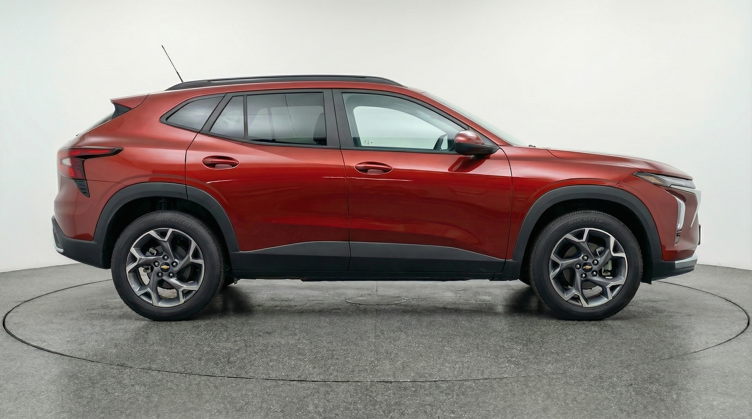 Thumbnail: 2025 Chevrolet Trax - 8