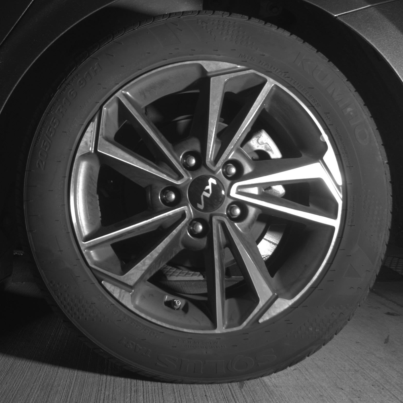 Thumbnail: 2024 Kia Forte - 14