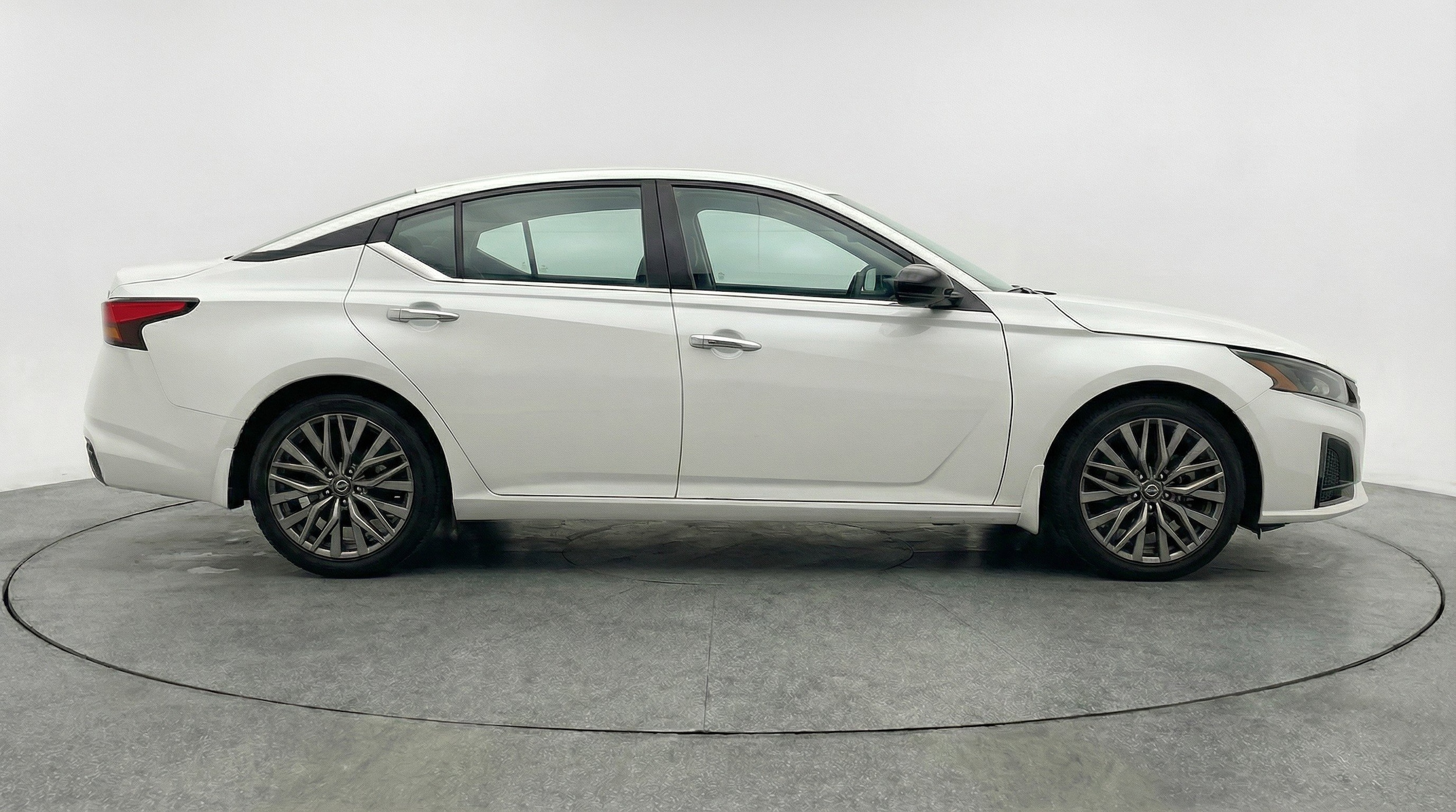 Thumbnail: 2025 Nissan Altima - 11