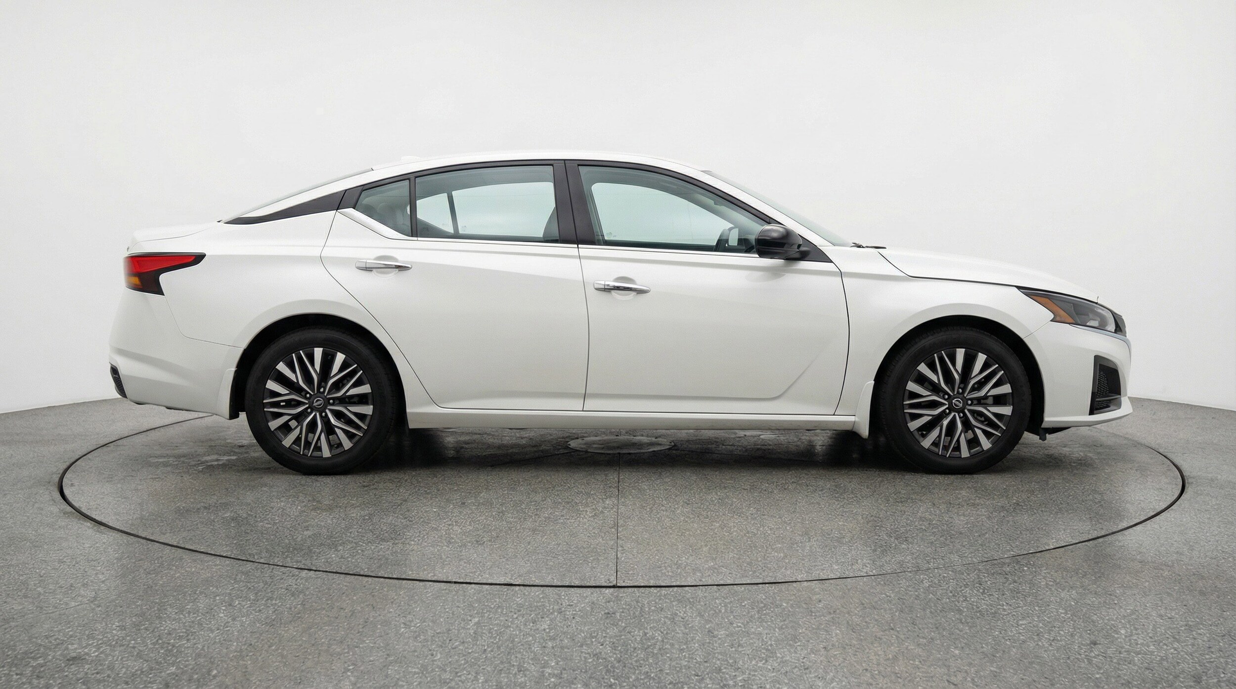 Thumbnail: 2025 Nissan Altima - 11