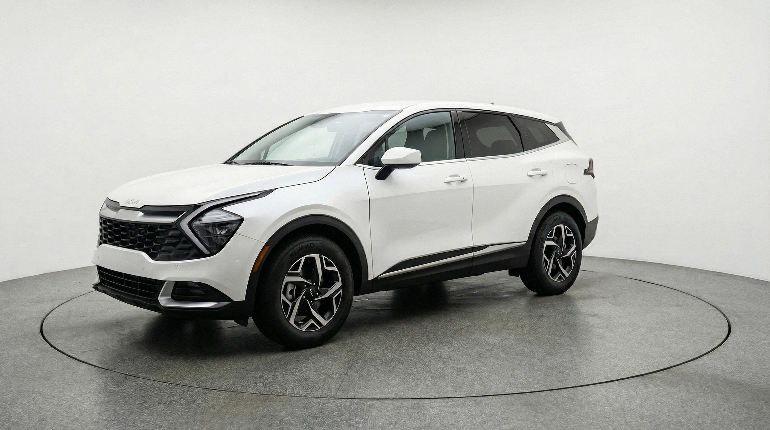 Thumbnail: 2025 Kia Sportage - 3