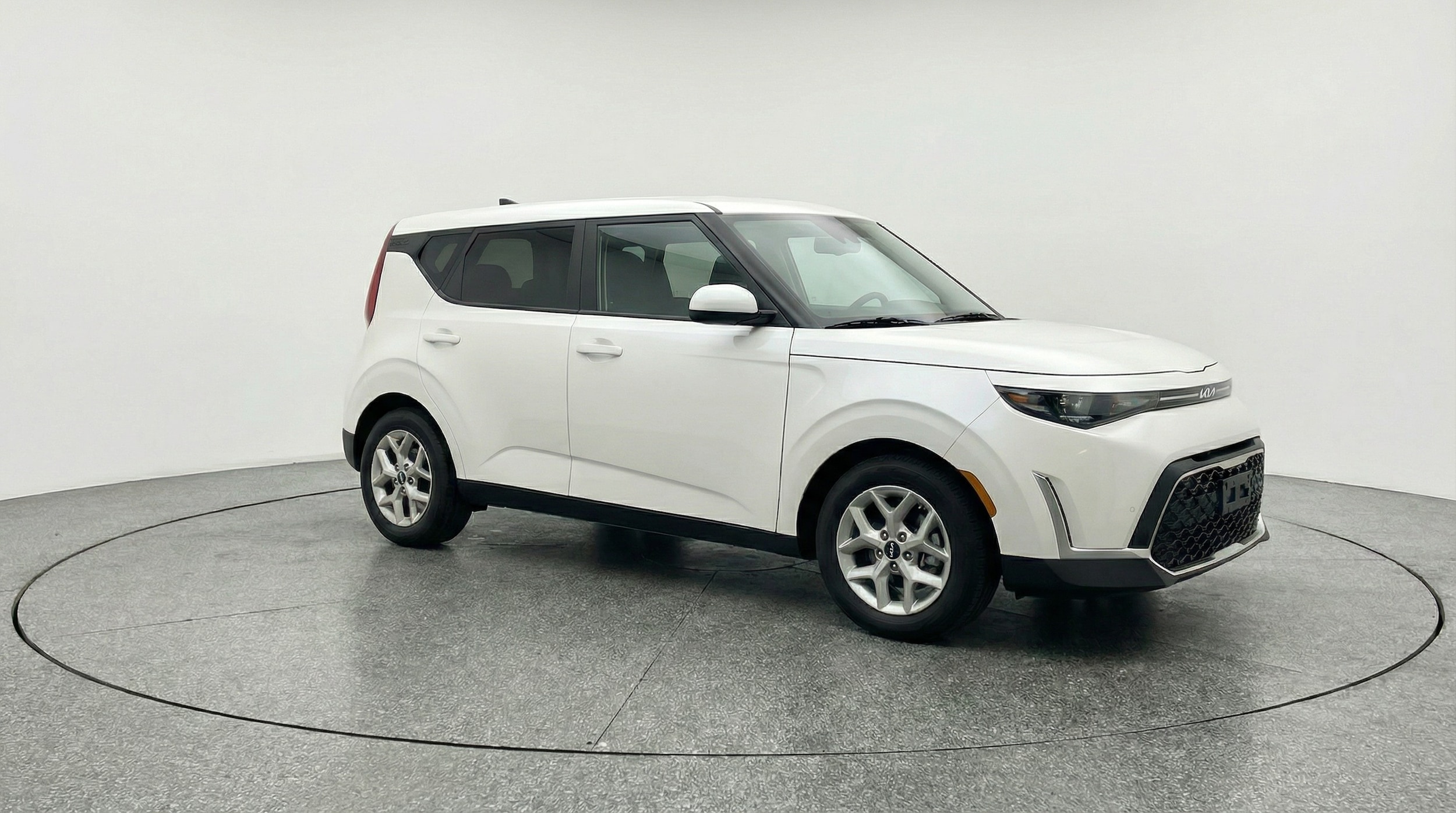 Thumbnail: 2025 Kia Soul - 1