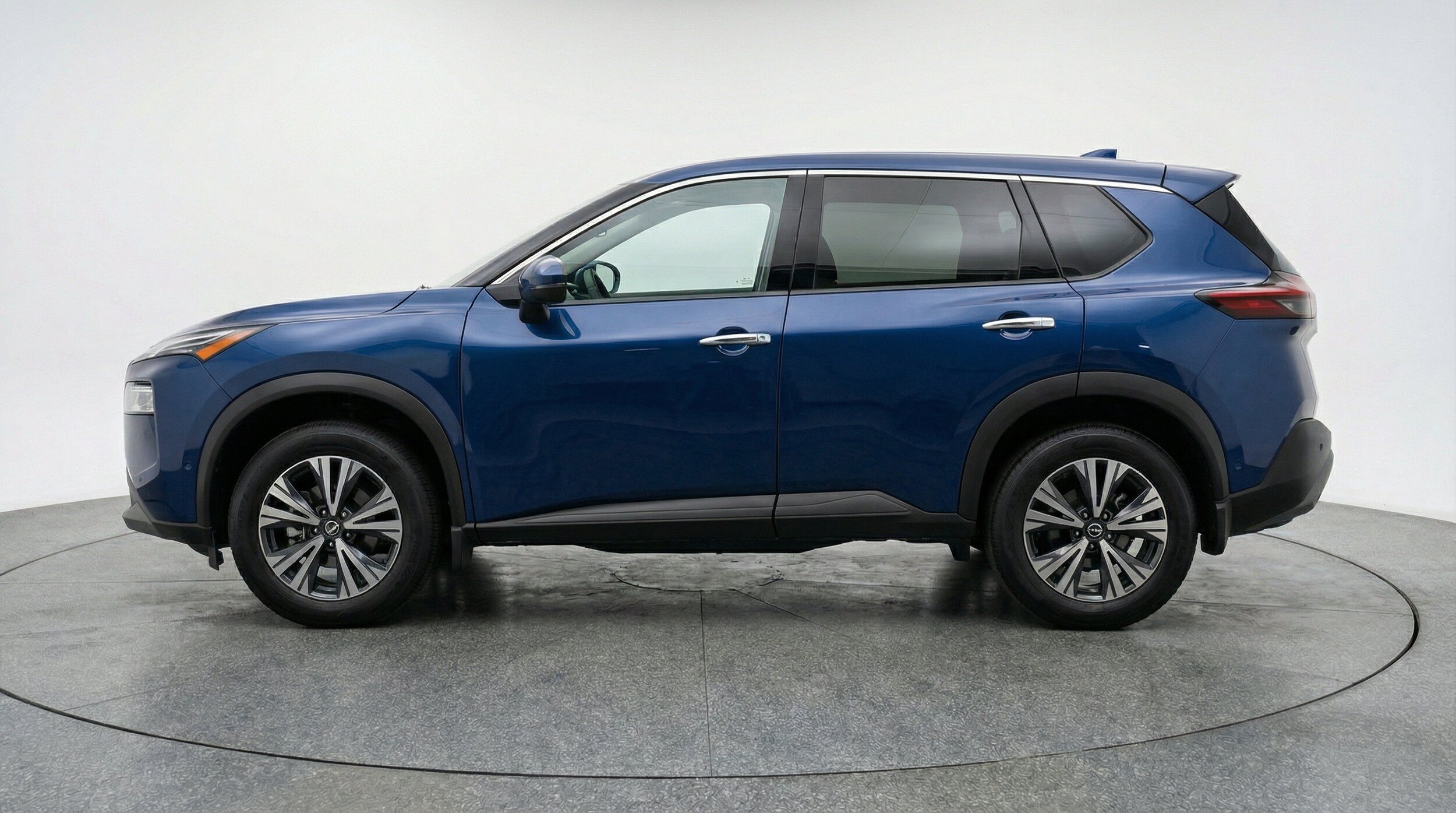 Thumbnail: 2025 Nissan Rogue - 5
