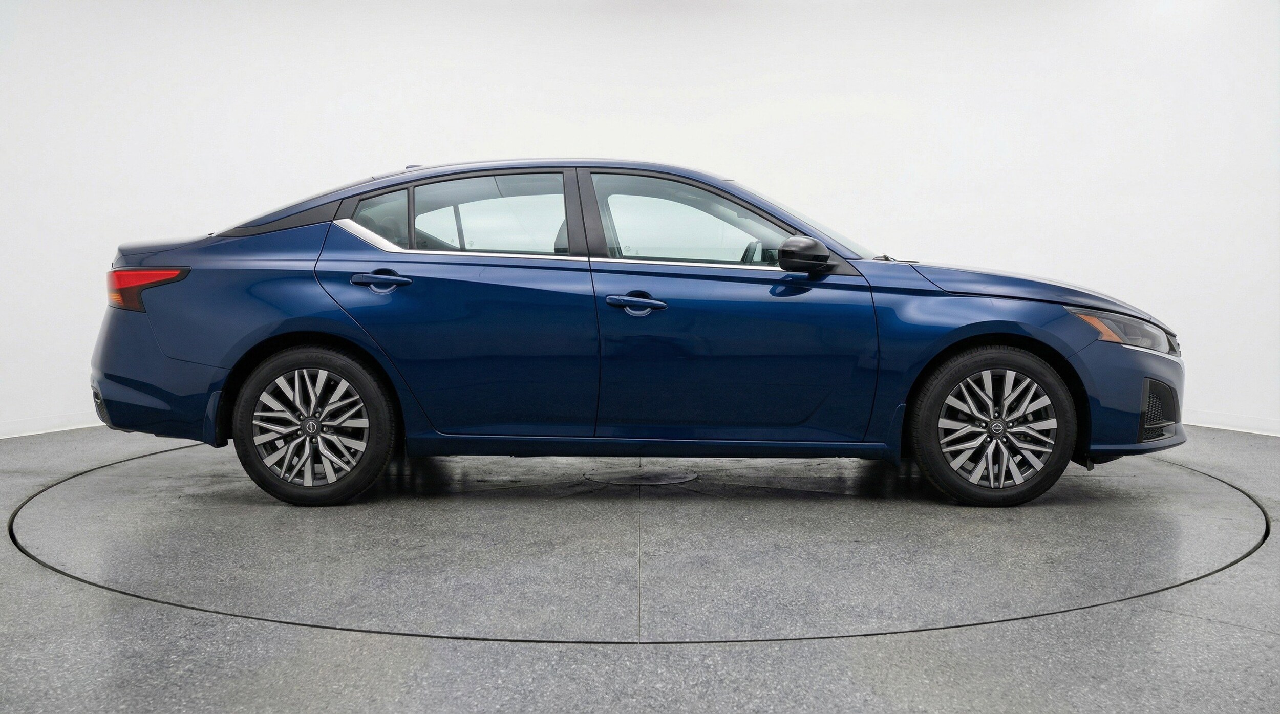 Thumbnail: 2025 Nissan Altima - 11