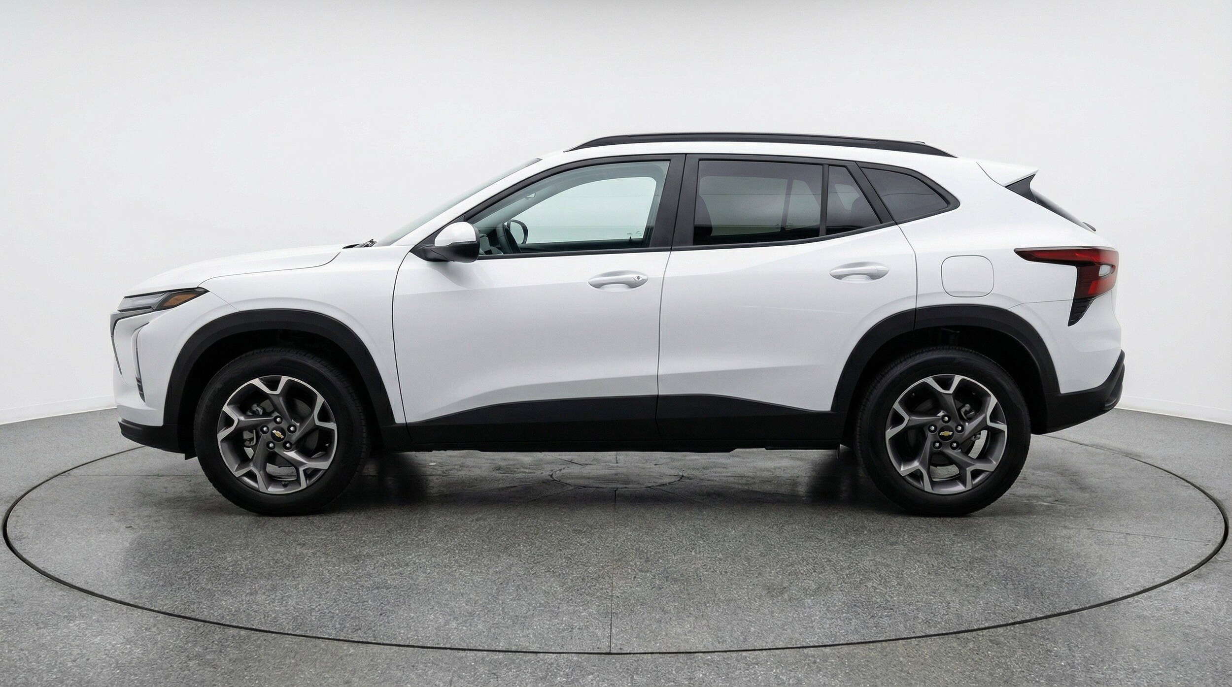 Thumbnail: 2025 Chevrolet Trax - 5