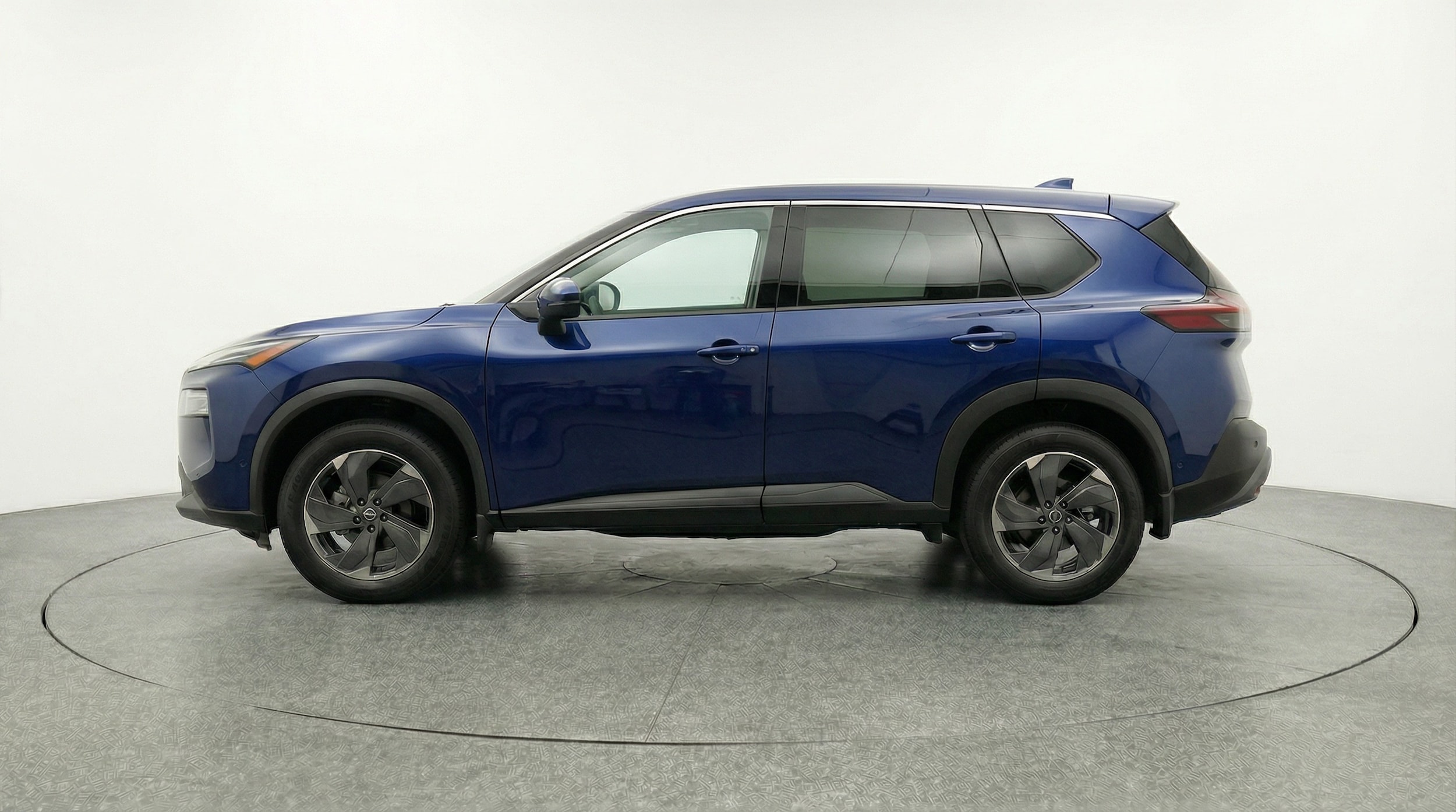 Thumbnail: 2025 Nissan Rogue - 4