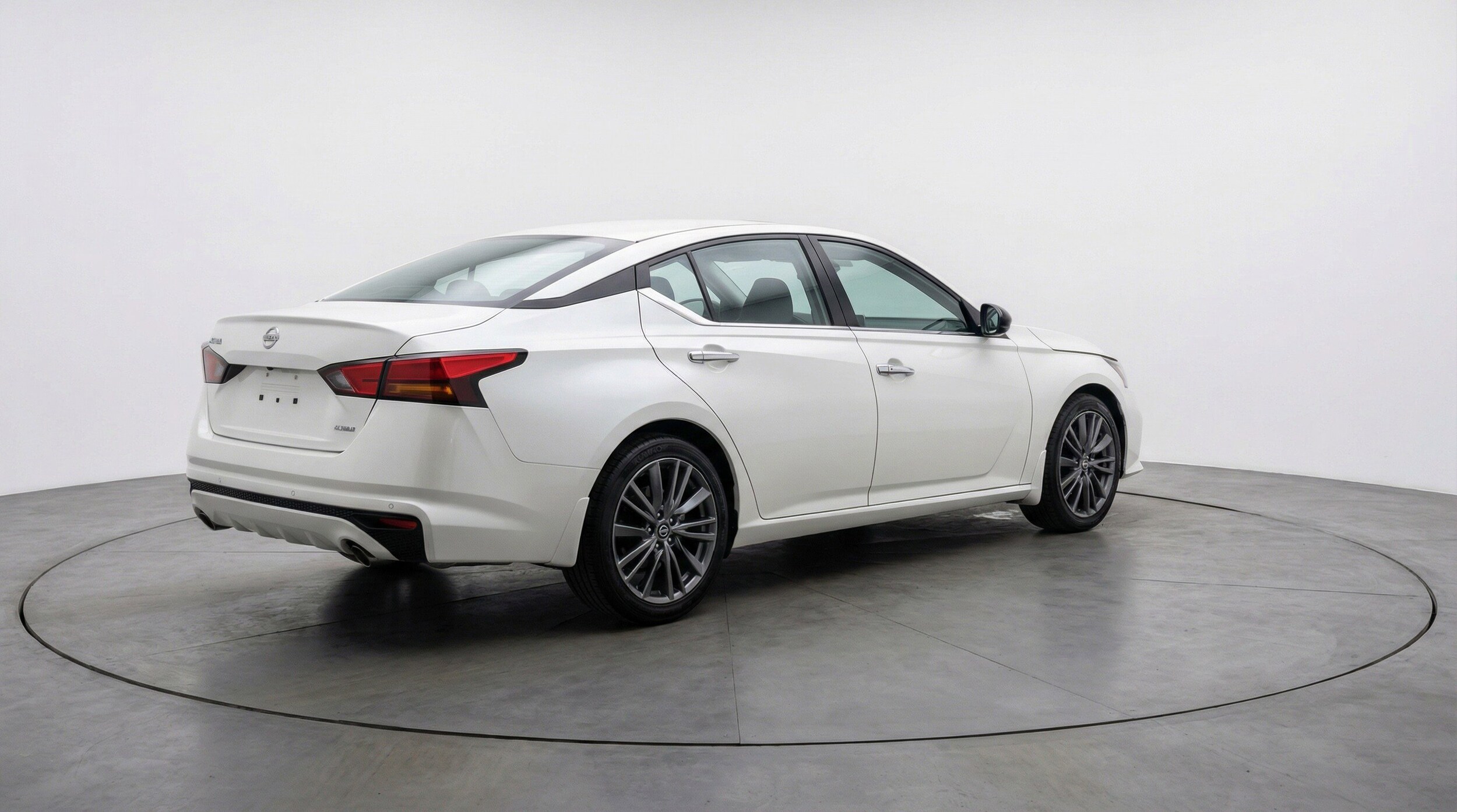 Thumbnail: 2025 Nissan Altima - 9