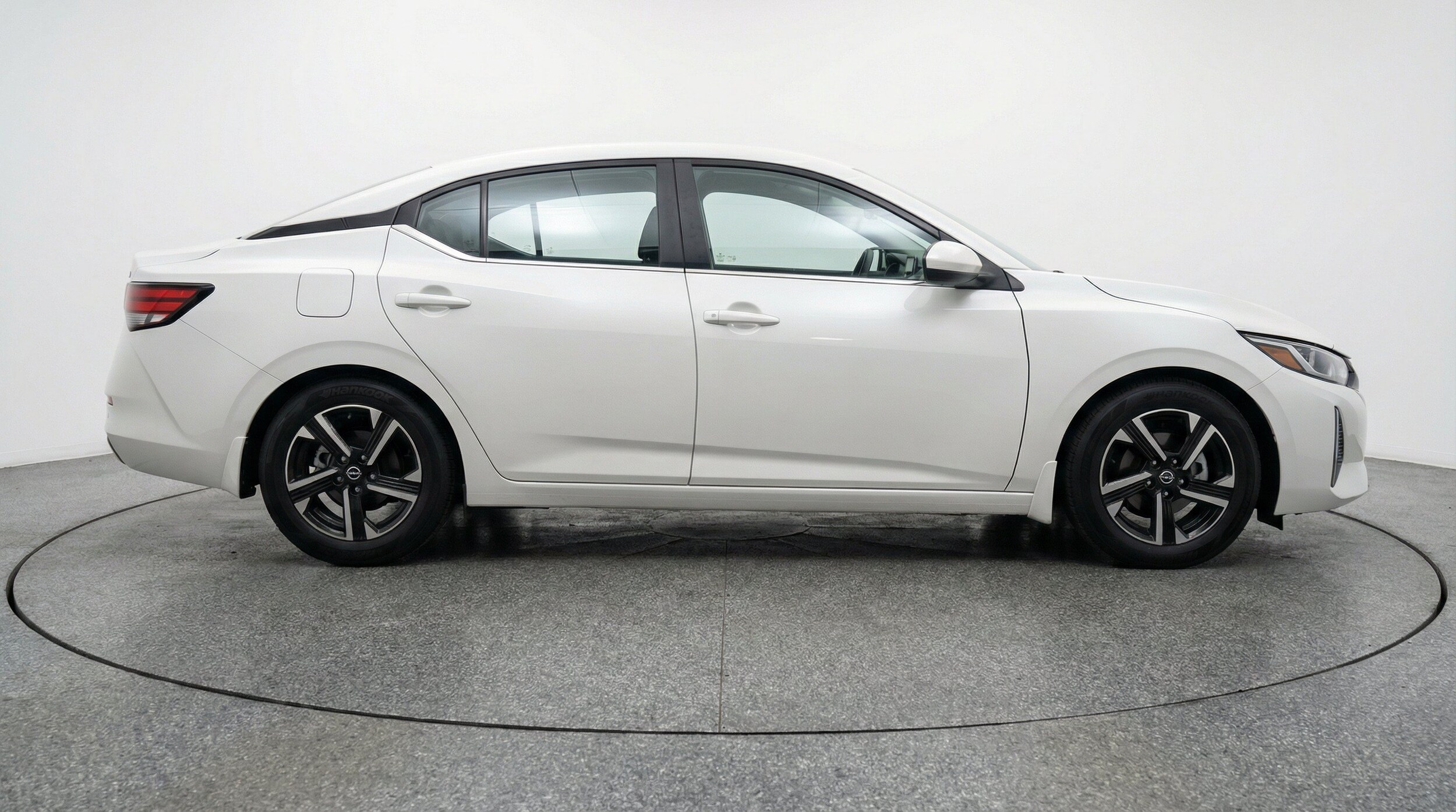 Thumbnail: 2025 Nissan Sentra - 11