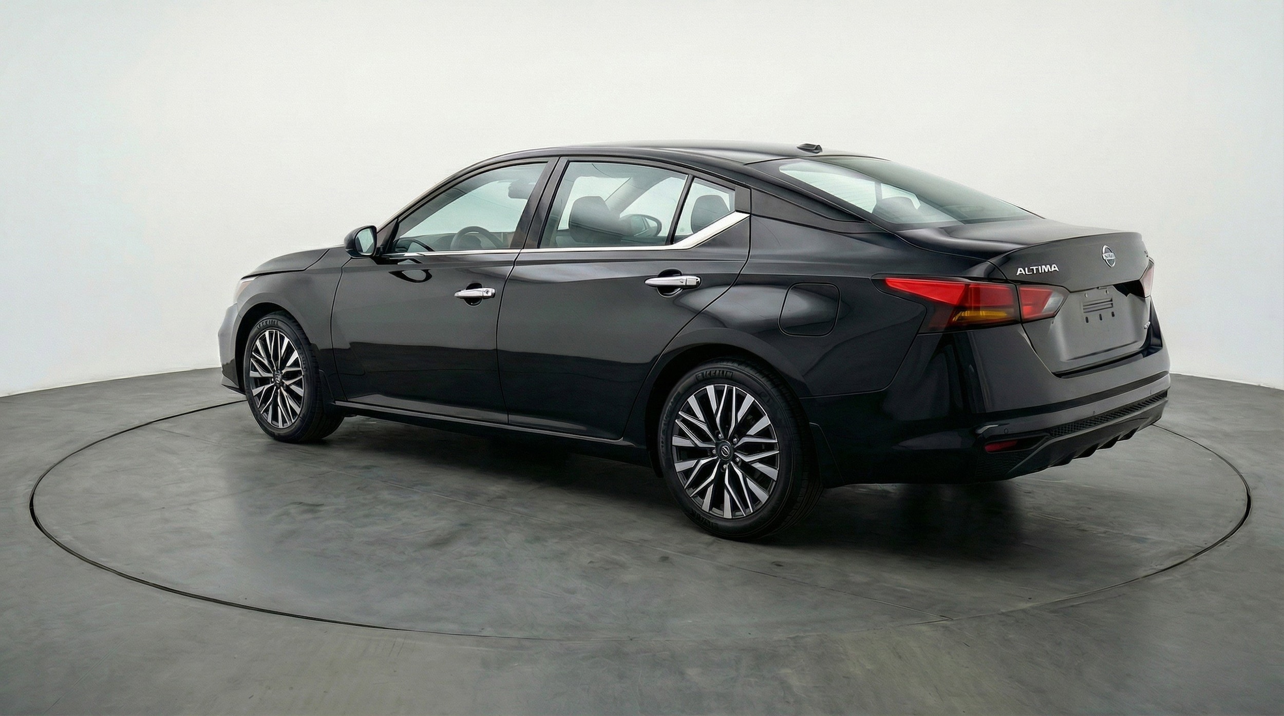 Thumbnail: 2025 Nissan Altima - 6