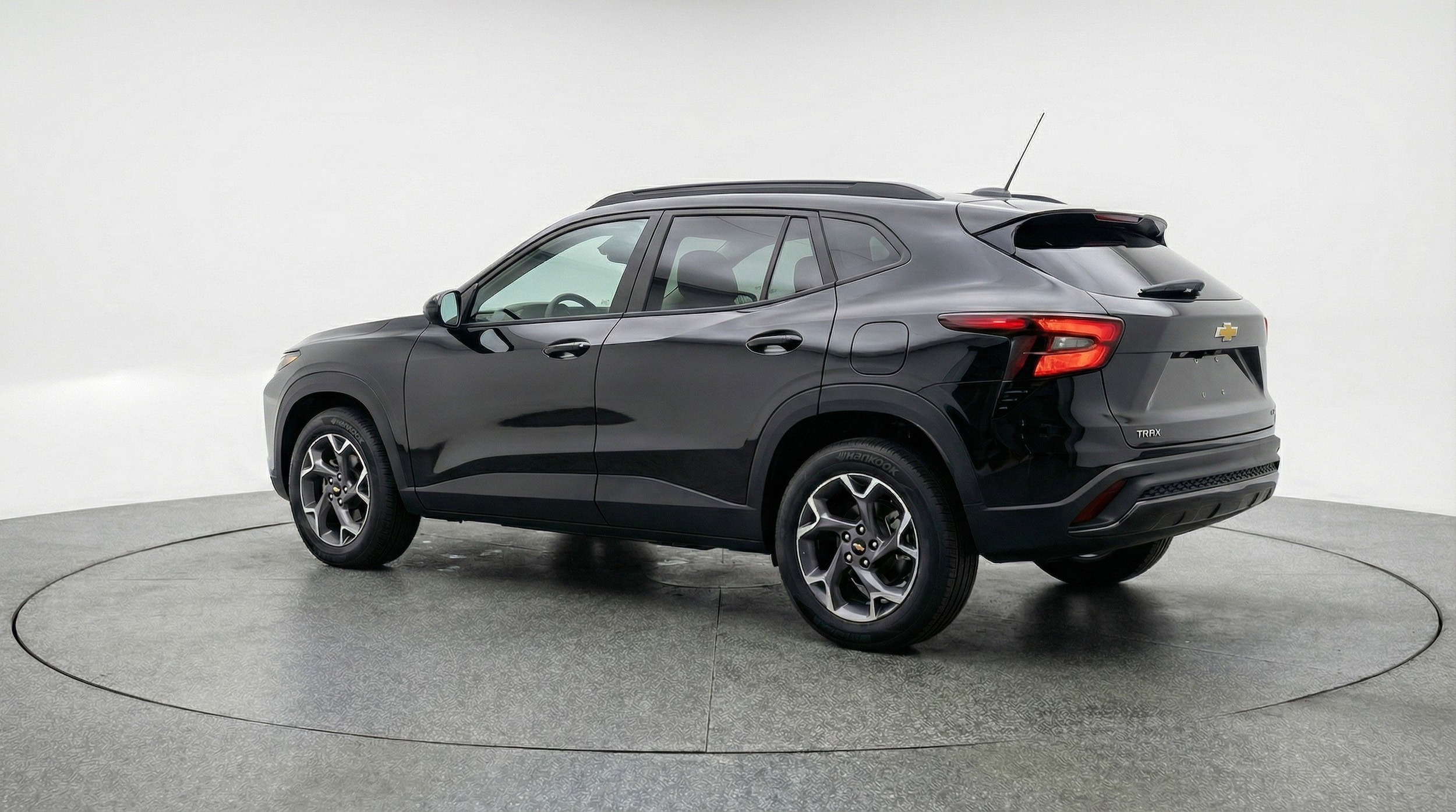 Thumbnail: 2025 Chevrolet Trax - 6