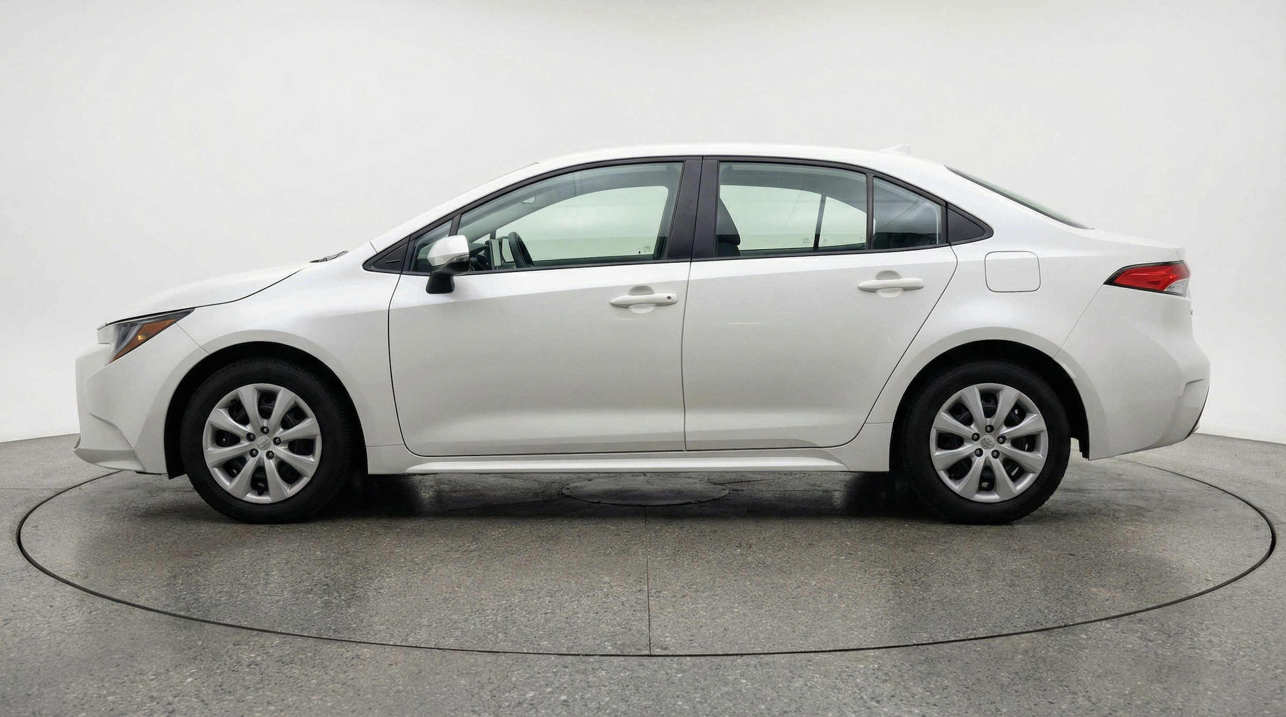 Thumbnail: 2025 Toyota Corolla - 5