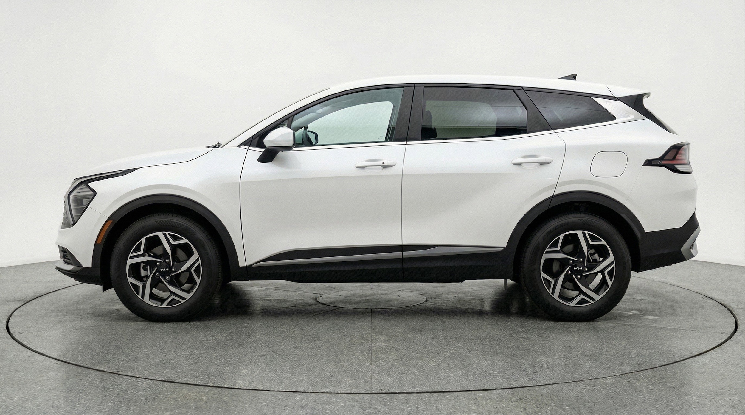 Thumbnail: 2025 Kia Sportage - 5