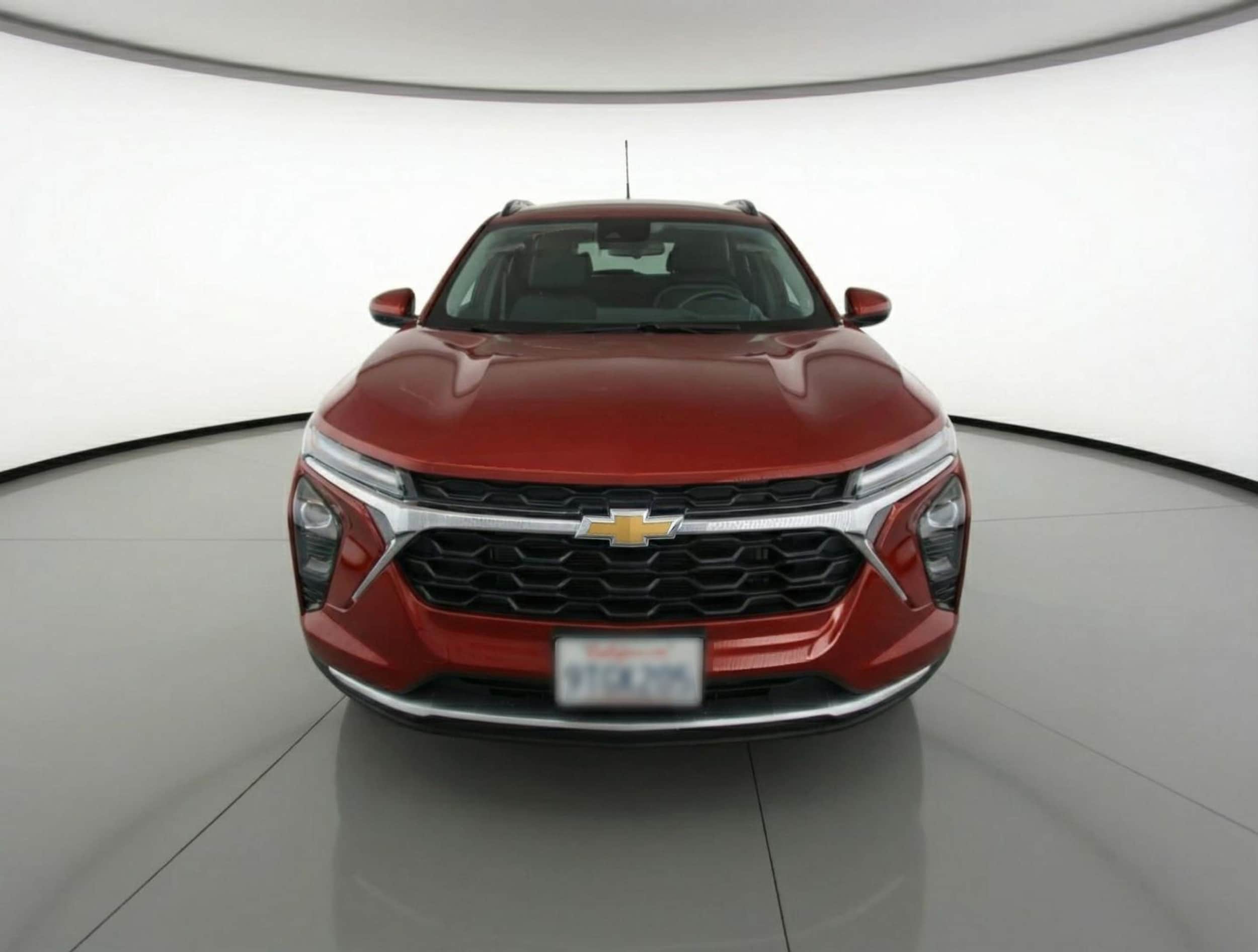 Thumbnail: 2025 Chevrolet Trax - 2