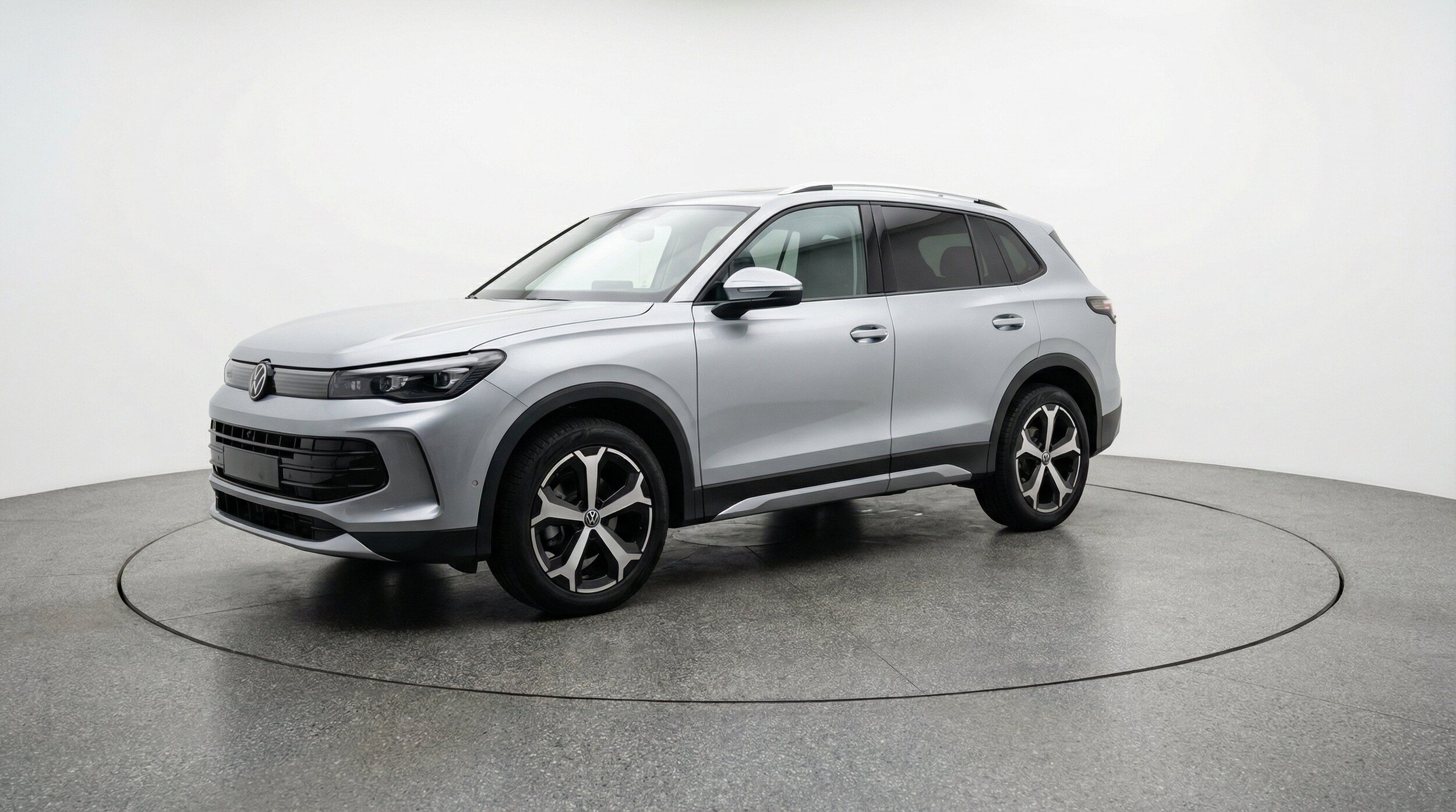 Thumbnail: 2026 Volkswagen Tiguan - 3