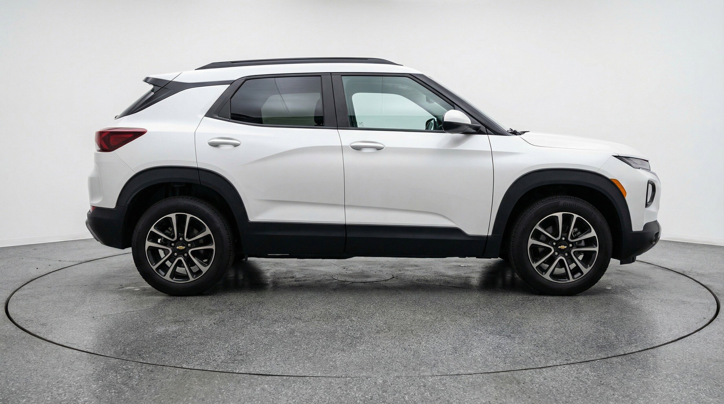 Thumbnail: 2025 Chevrolet TrailBlazer - 11