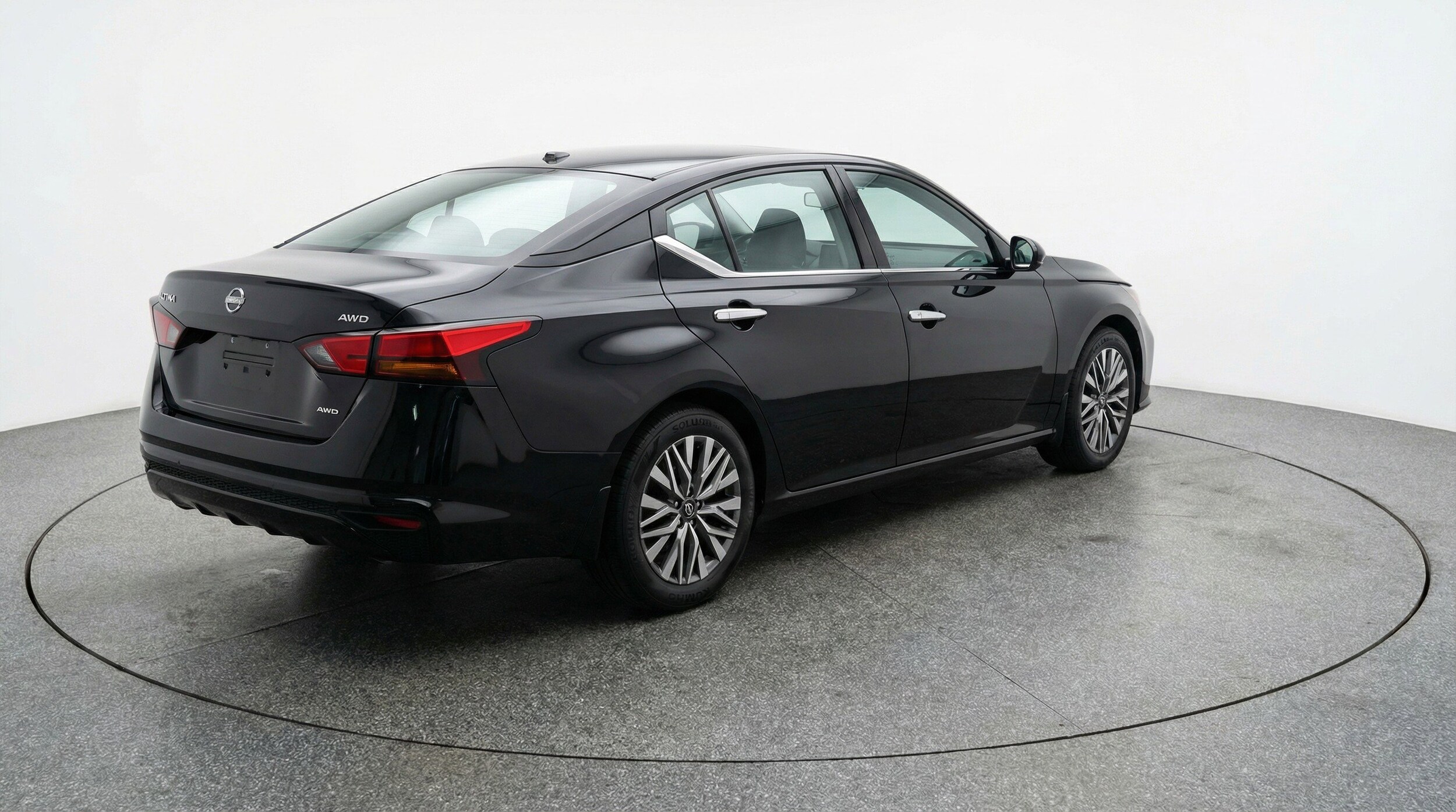 Thumbnail: 2025 Nissan Altima - 9