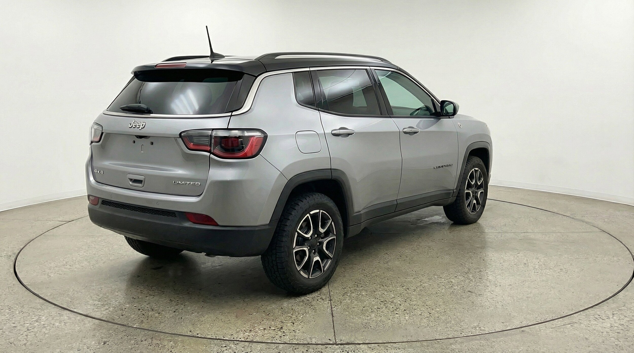 Thumbnail: 2025 Jeep Compass - 9