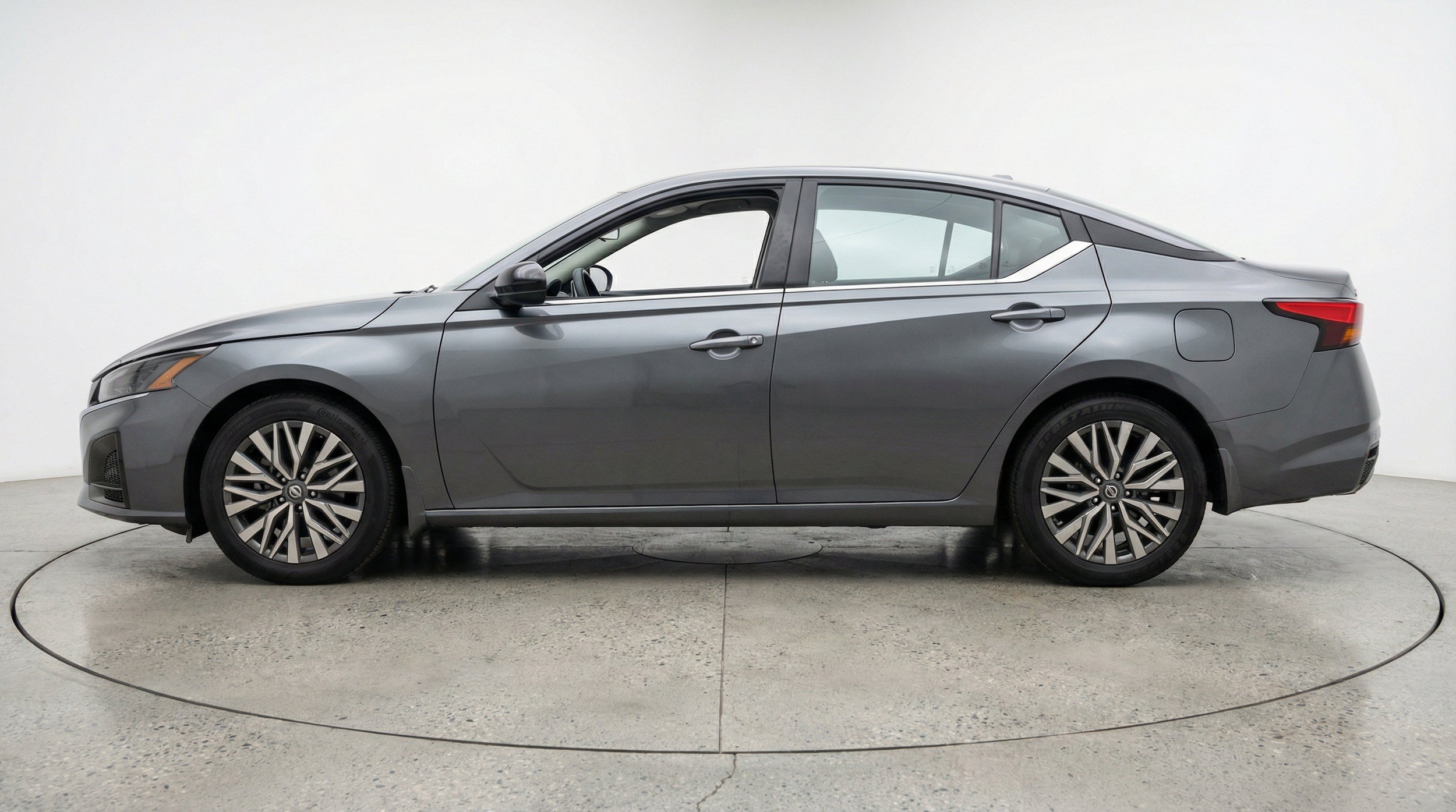 Thumbnail: 2025 Nissan Altima - 5