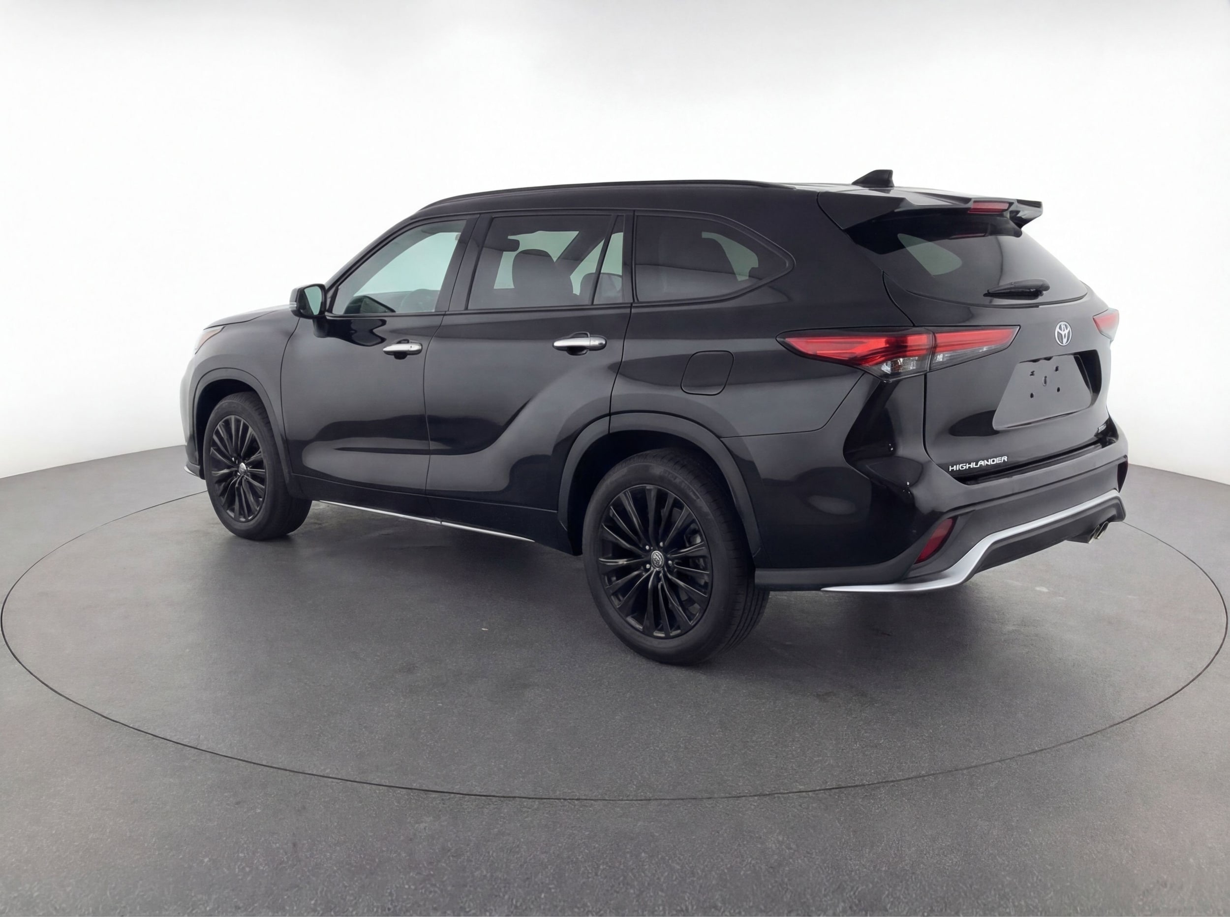 Thumbnail: 2024 Toyota Highlander - 6