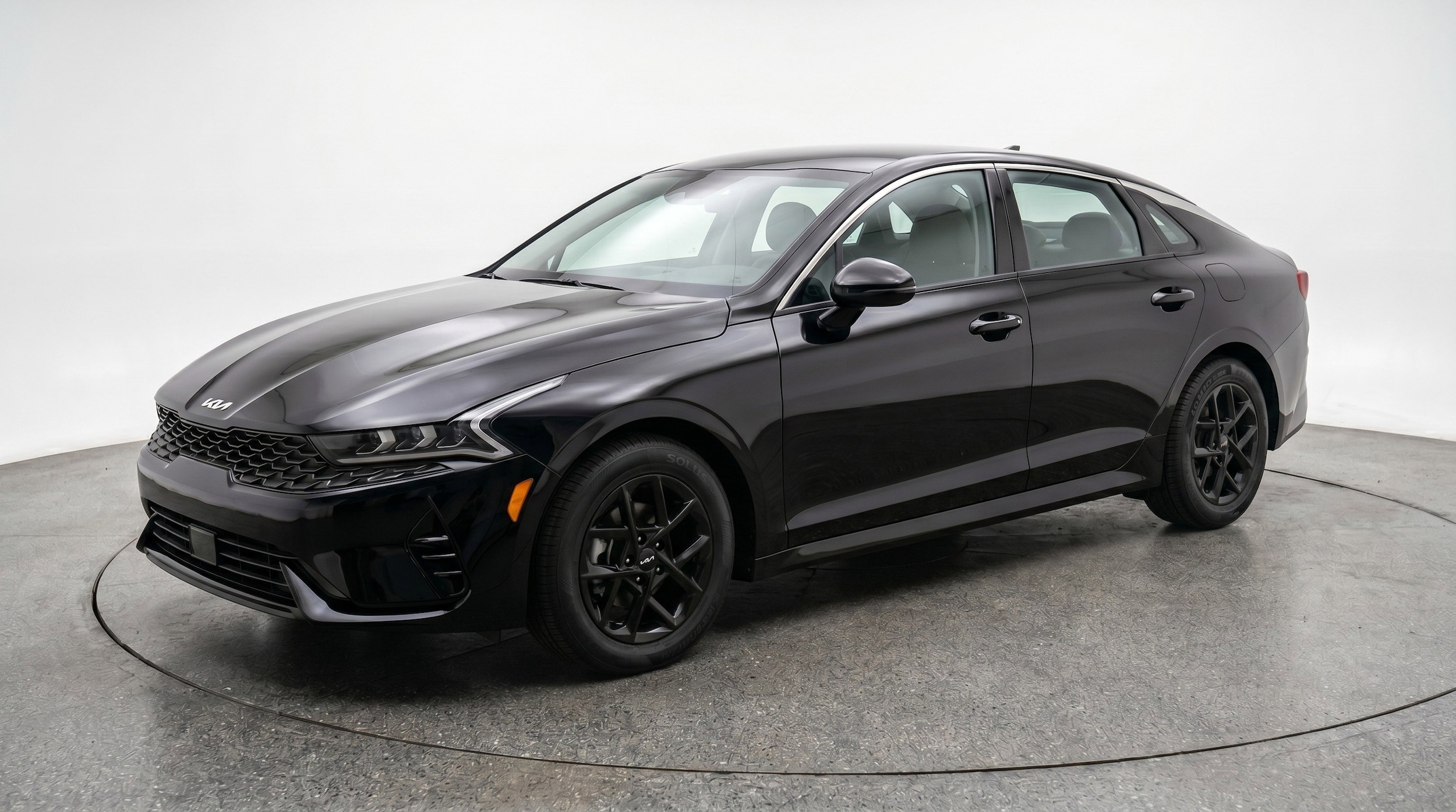 Thumbnail: 2025 Kia K5 - 3