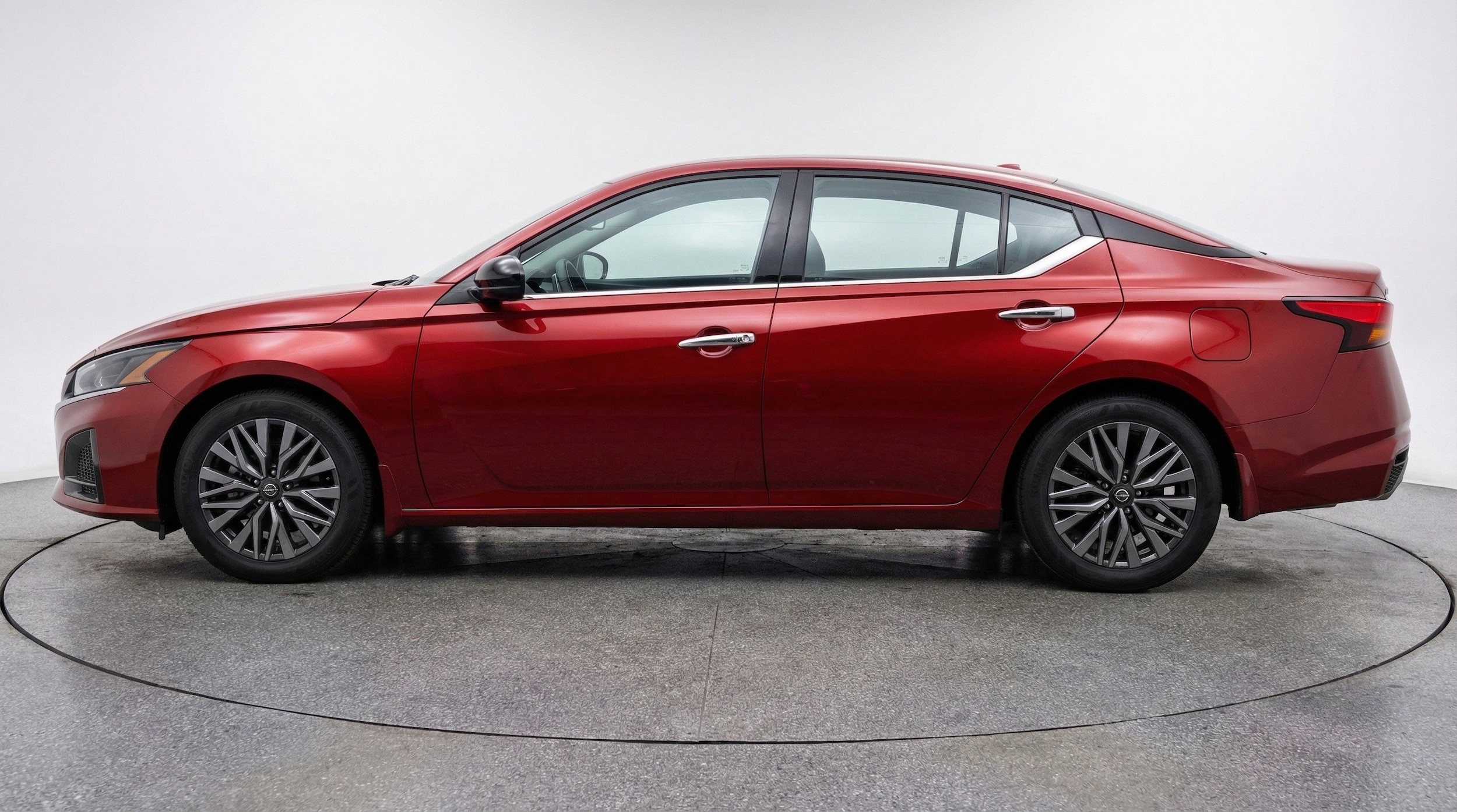 Thumbnail: 2025 Nissan Altima - 5