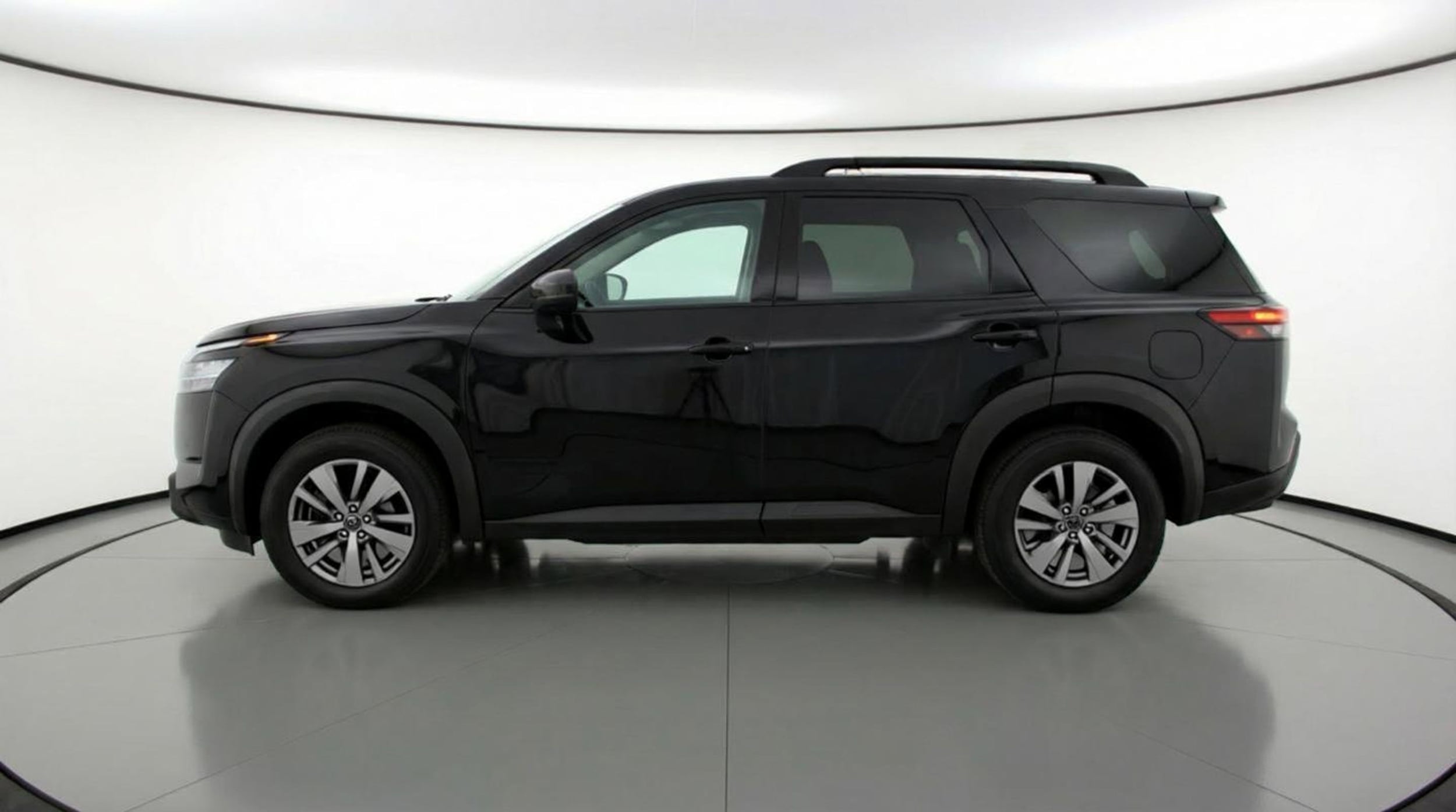 Thumbnail: 2025 Nissan Pathfinder - 5