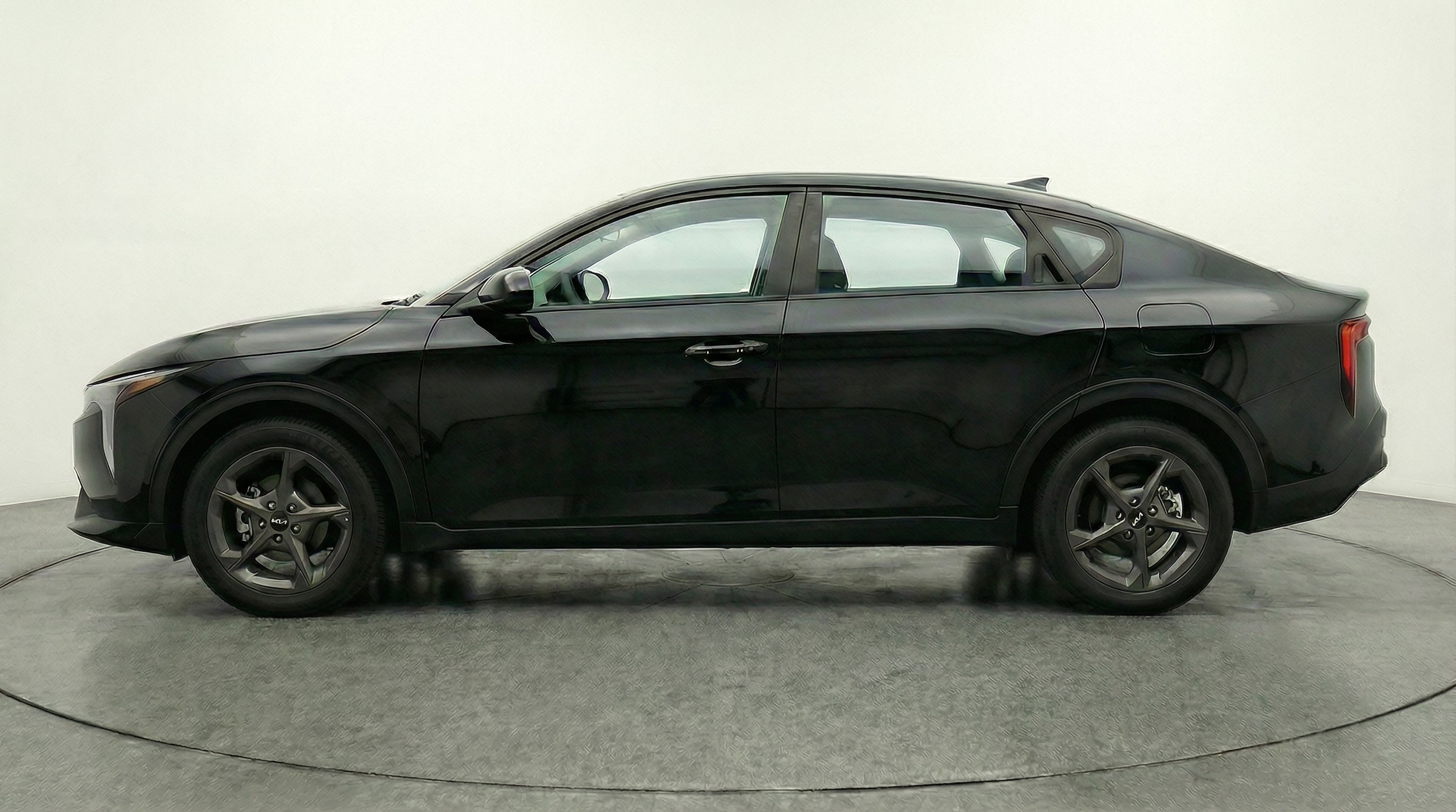 Thumbnail: 2025 Kia K4 - 4