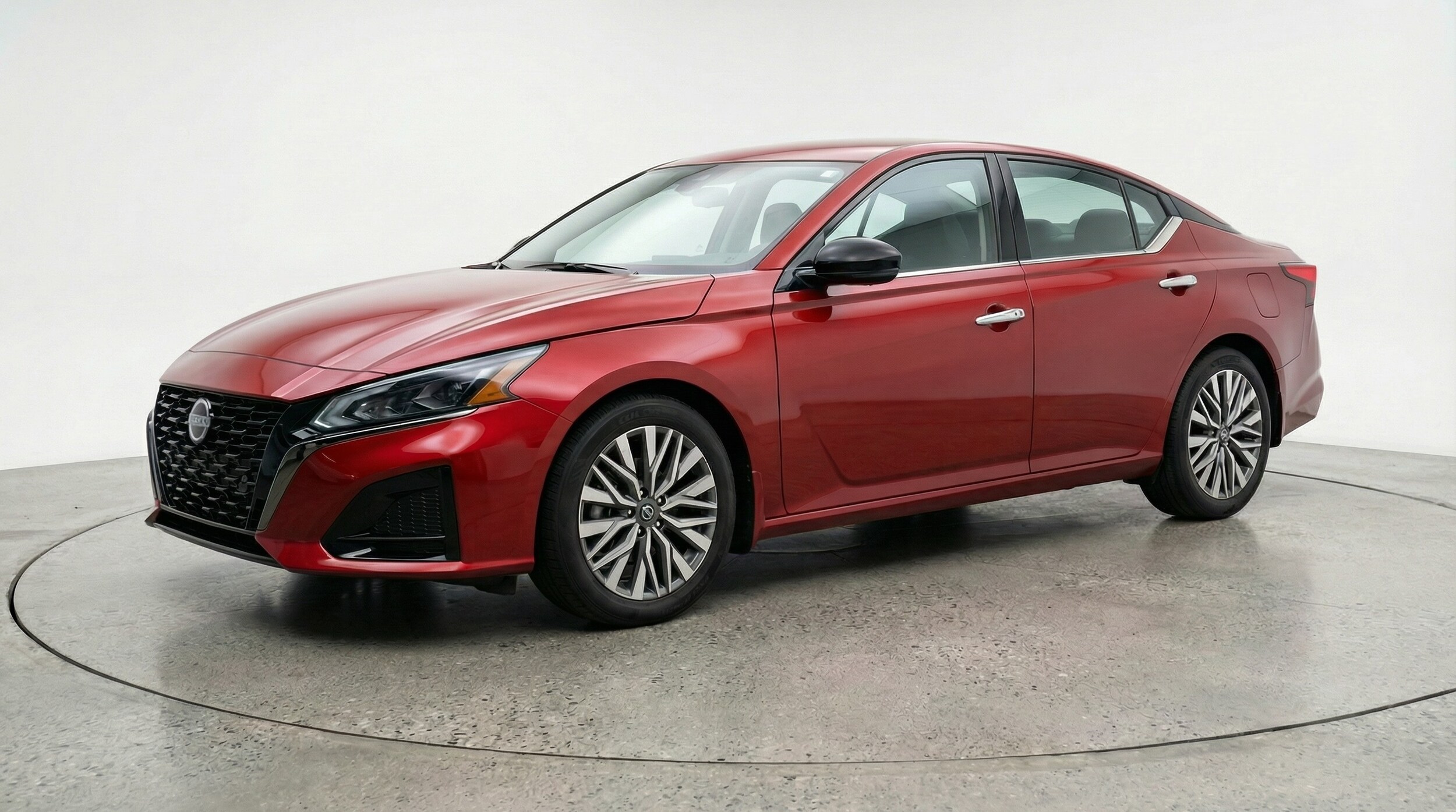 Thumbnail: 2025 Nissan Altima - 3