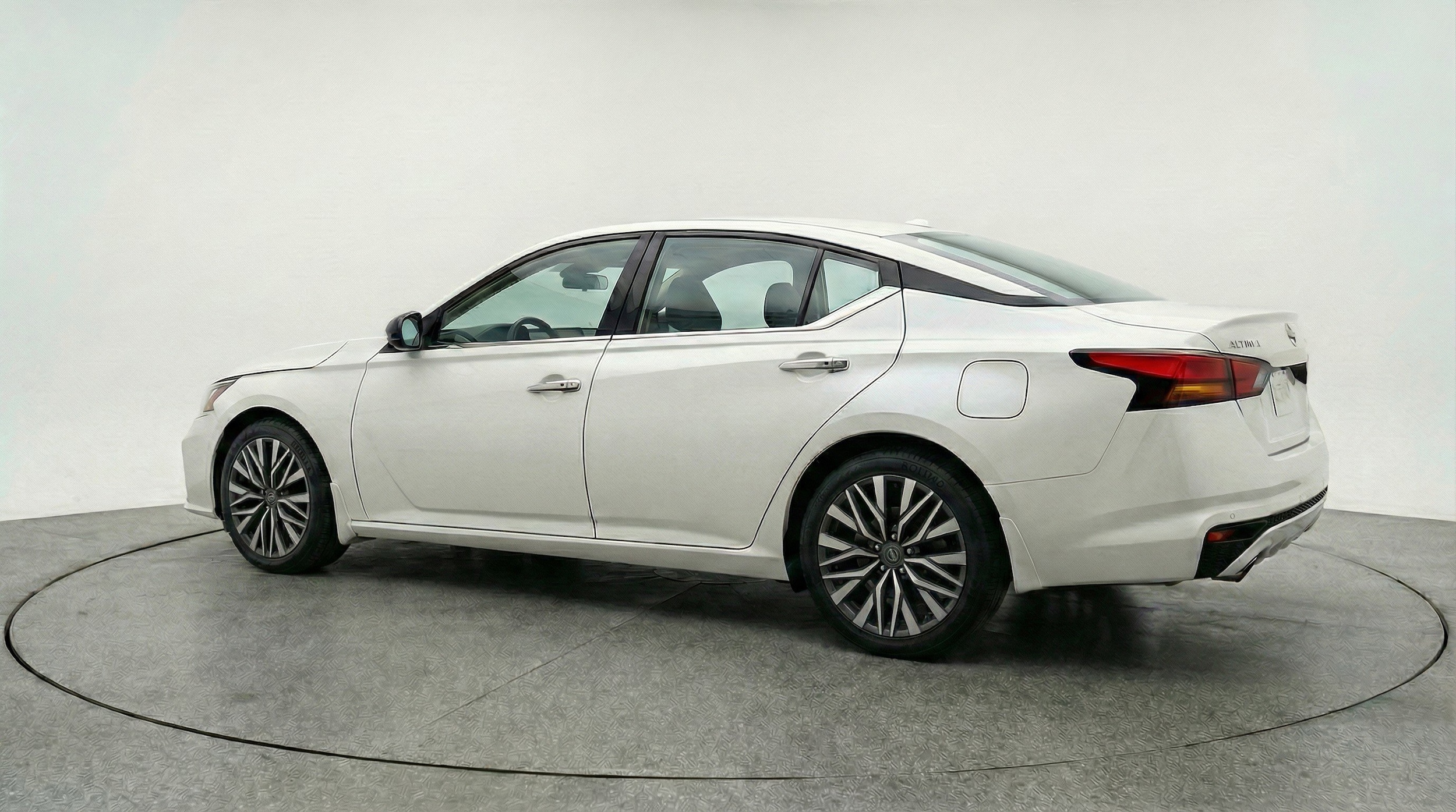 Thumbnail: 2025 Nissan Altima - 6