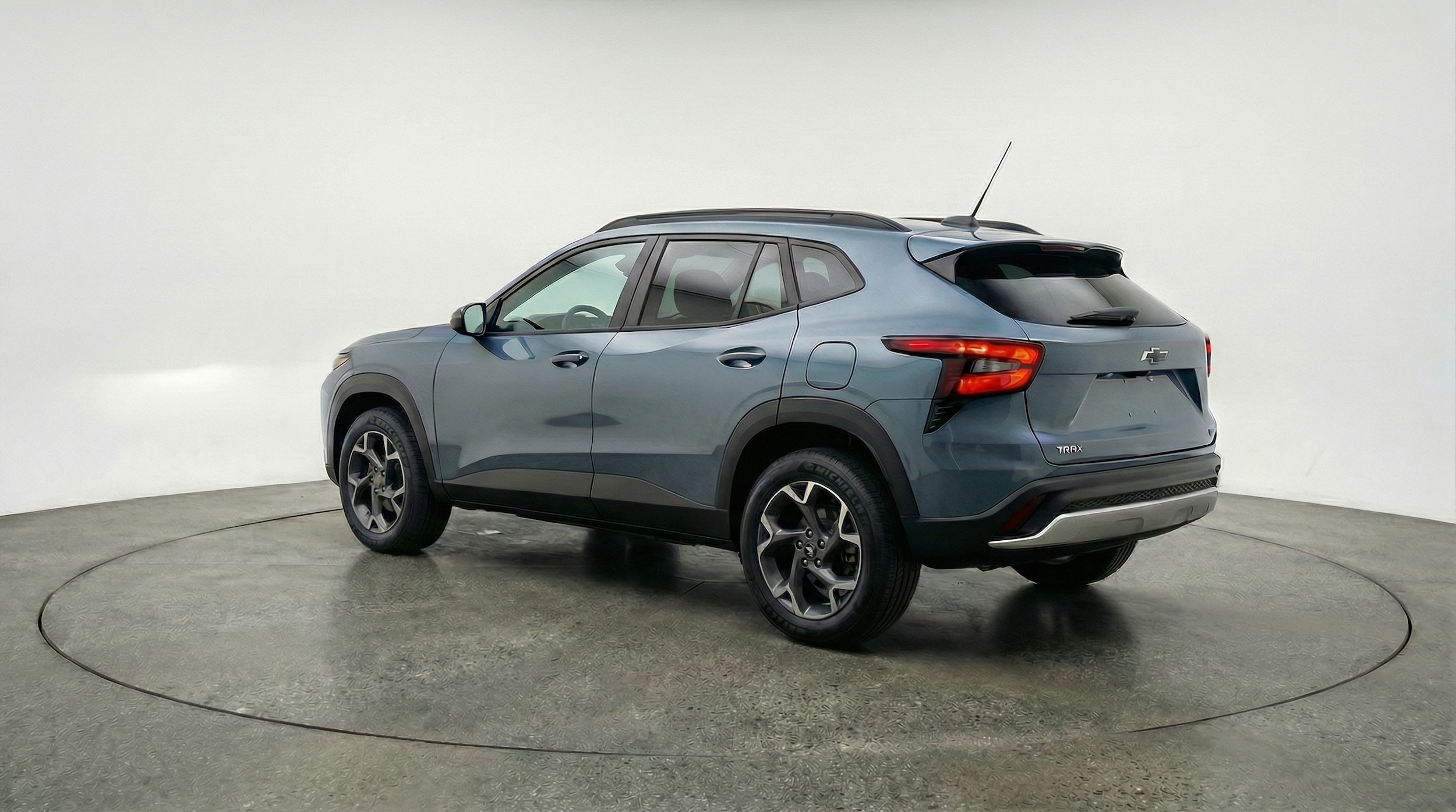 Thumbnail: 2025 Chevrolet Trax - 5