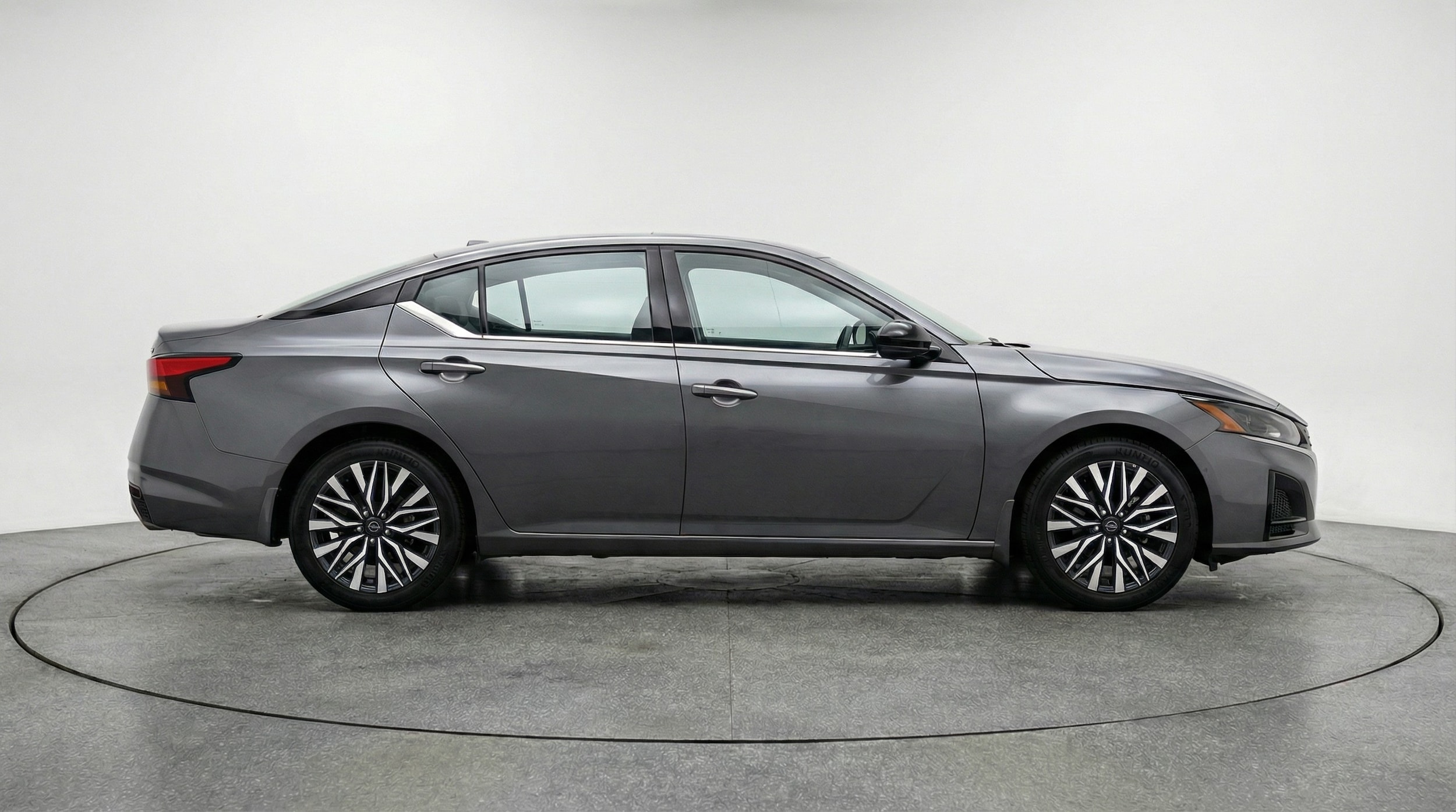 Thumbnail: 2025 Nissan Altima - 8