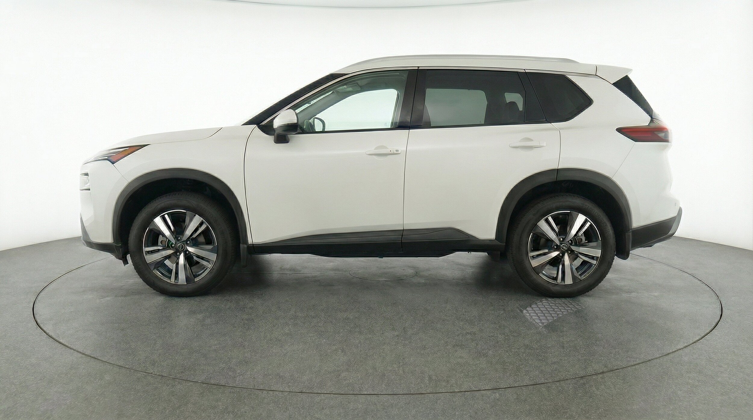 Thumbnail: 2026 Nissan Rogue - 5