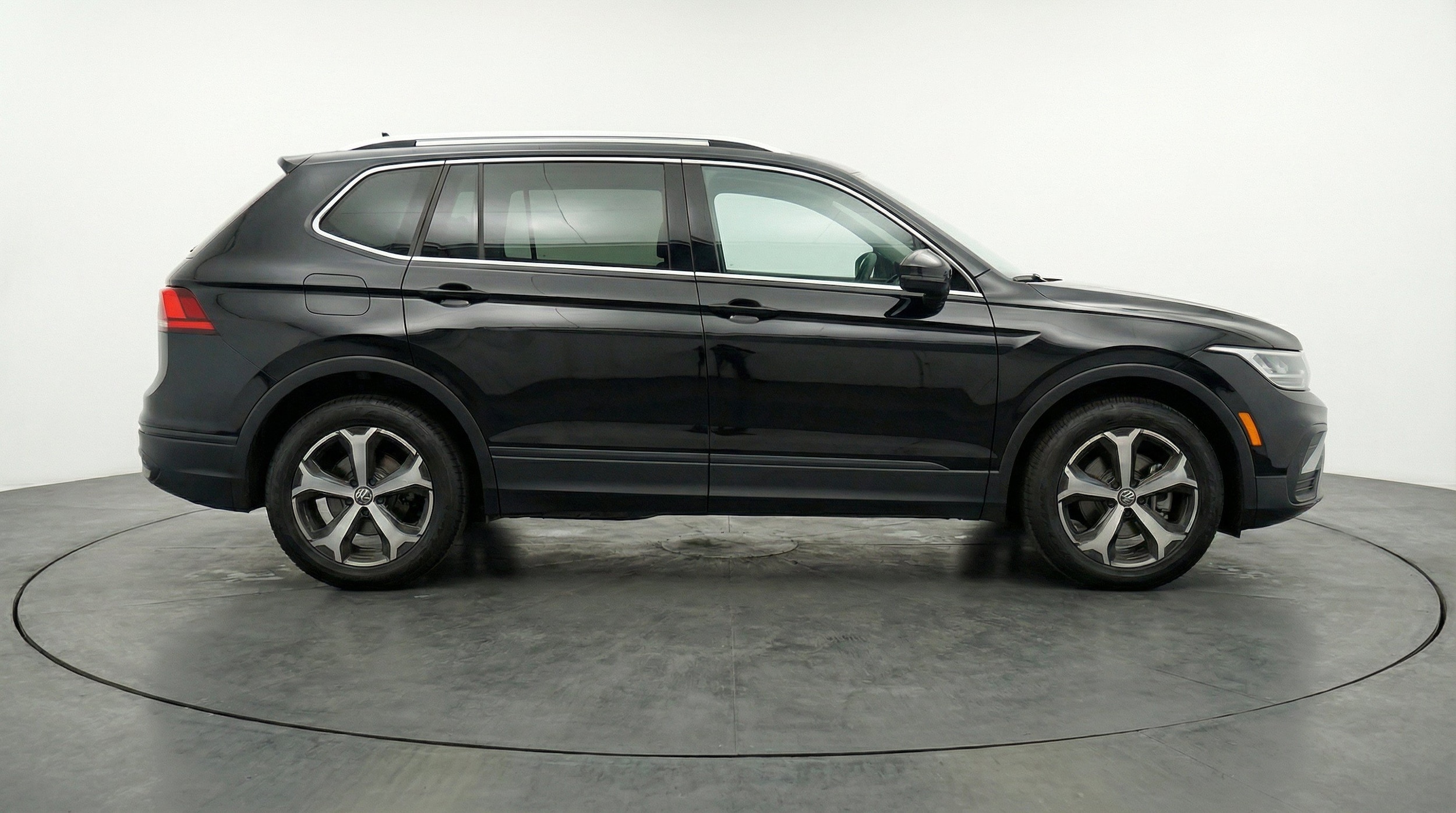 Thumbnail: 2026 Volkswagen Tiguan - 11