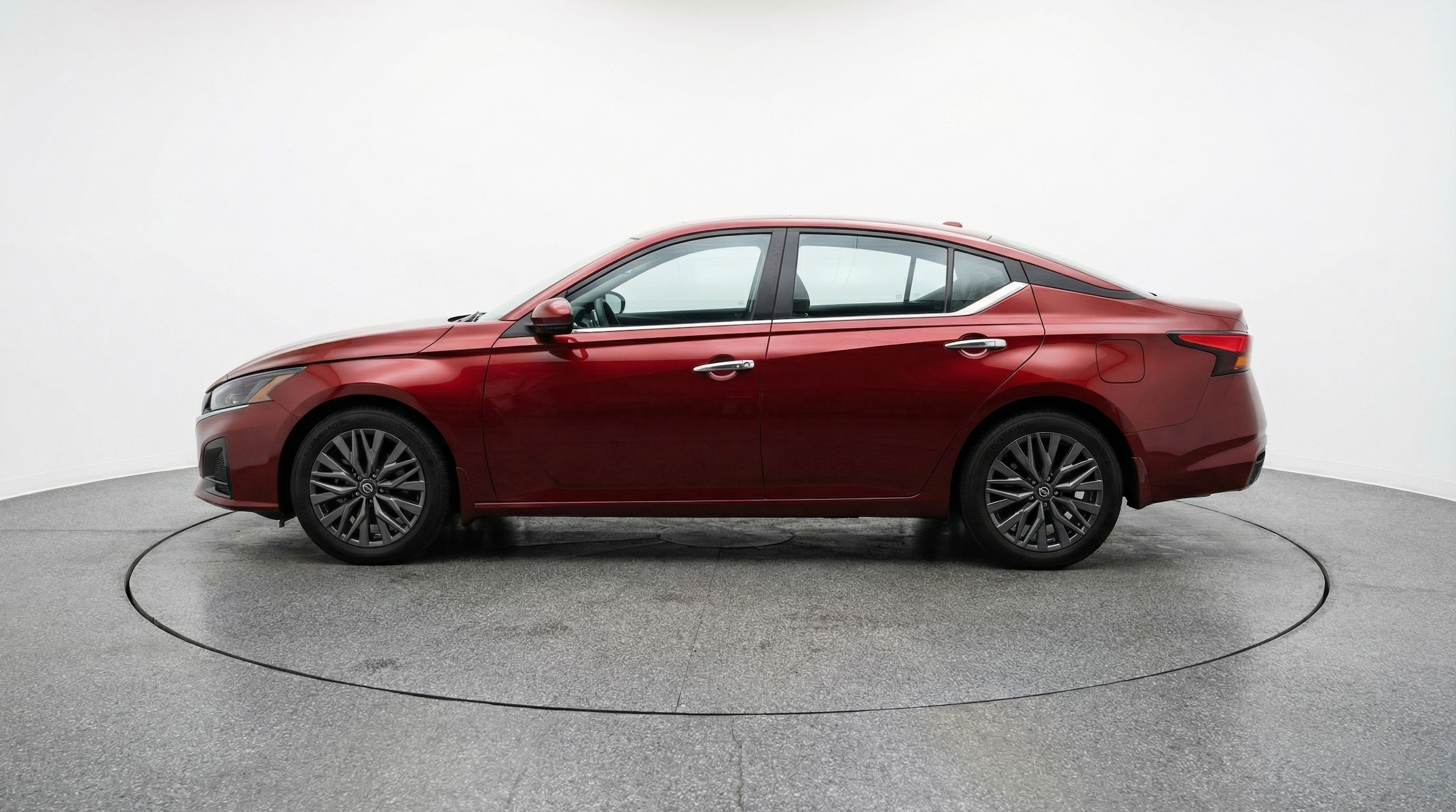 Thumbnail: 2025 Nissan Altima - 4