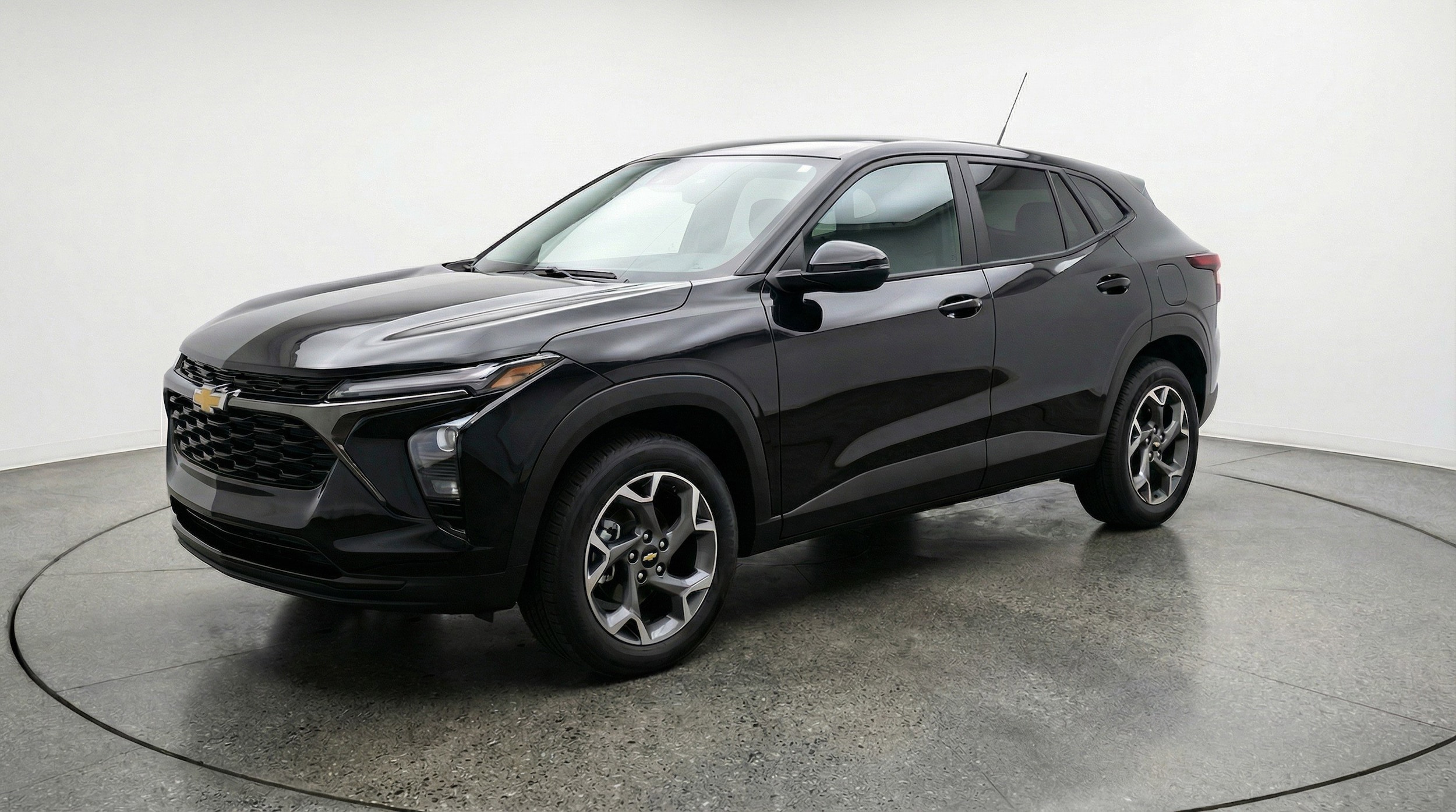 Thumbnail: 2025 Chevrolet Trax - 3