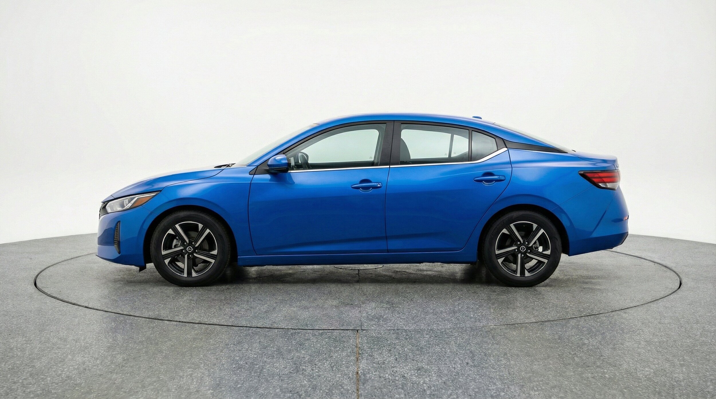 Thumbnail: 2025 Nissan Sentra - 5
