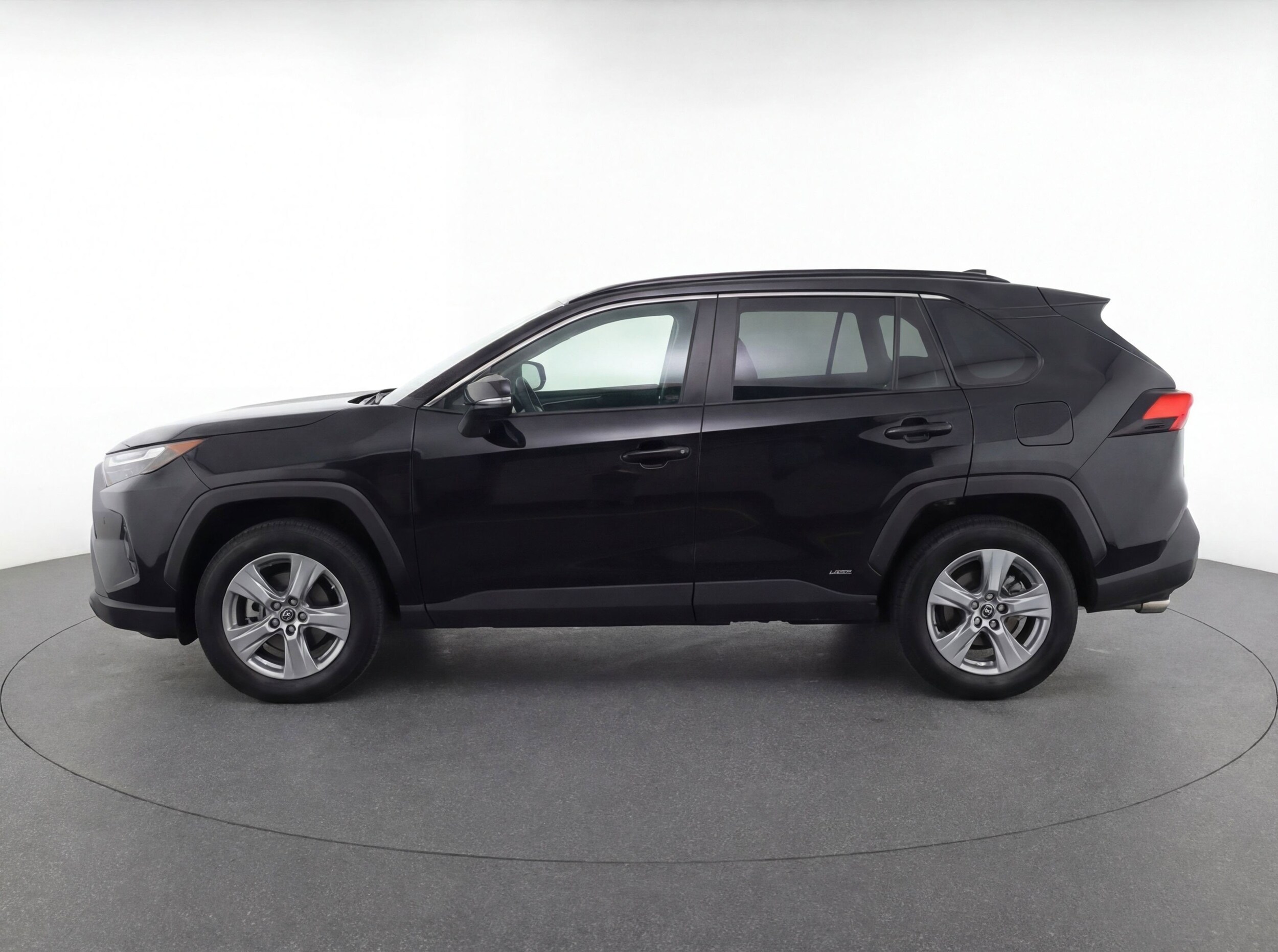 Thumbnail: 2025 Toyota RAV4 - 5