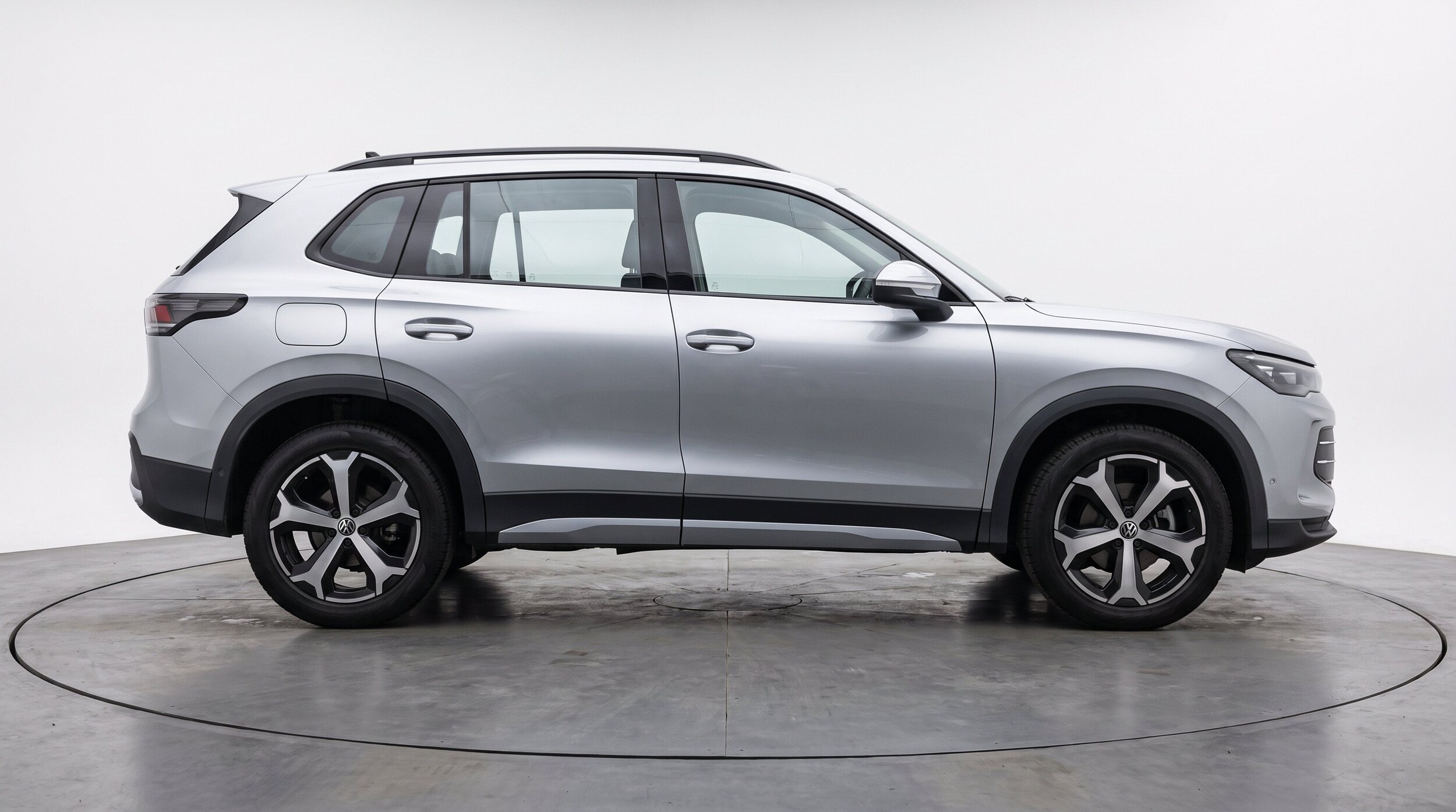 Thumbnail: 2026 Volkswagen Tiguan - 11