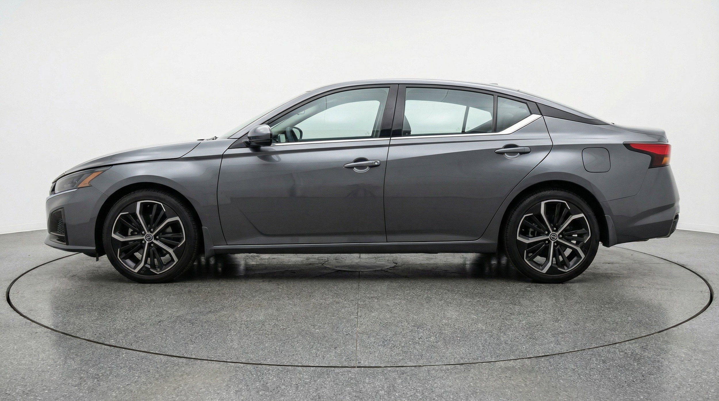 Thumbnail: 2025 Nissan Altima - 5