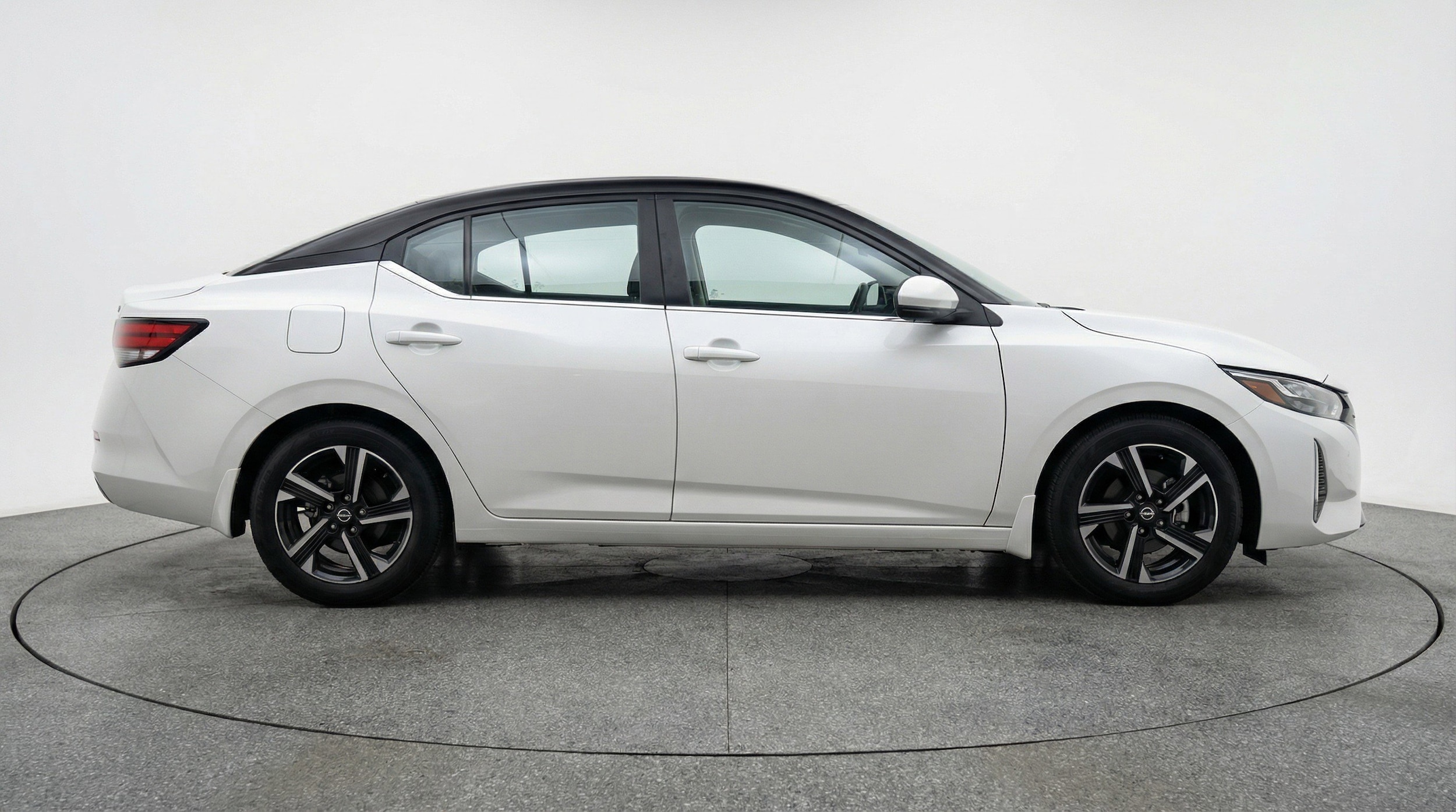 Thumbnail: 2025 Nissan Sentra - 11