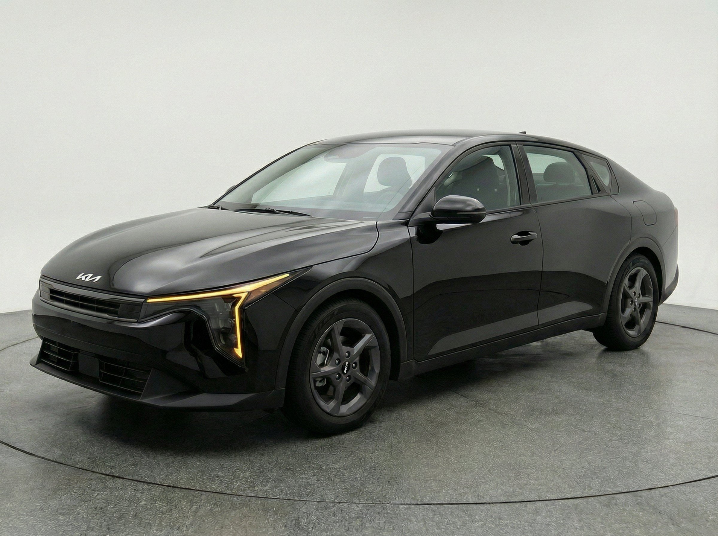 Thumbnail: 2025 Kia K4 - 3
