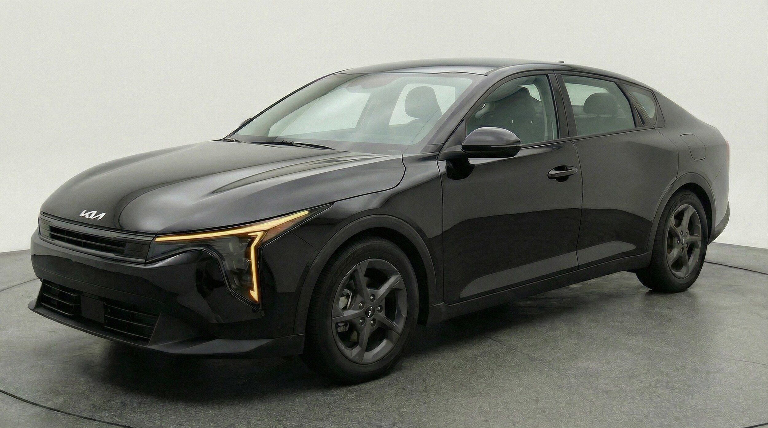 Thumbnail: 2025 Kia K4 - 3