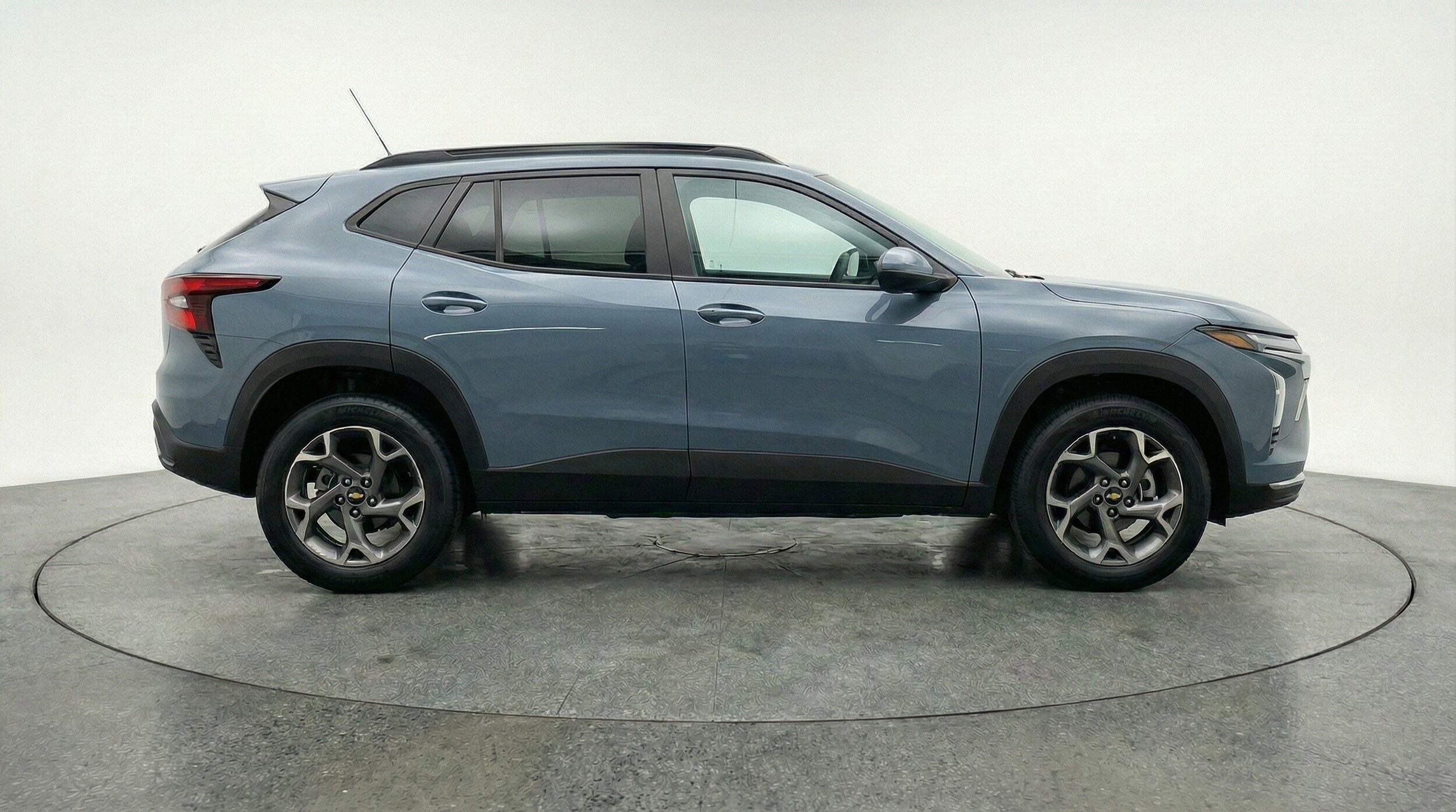 Thumbnail: 2025 Chevrolet Trax - 11