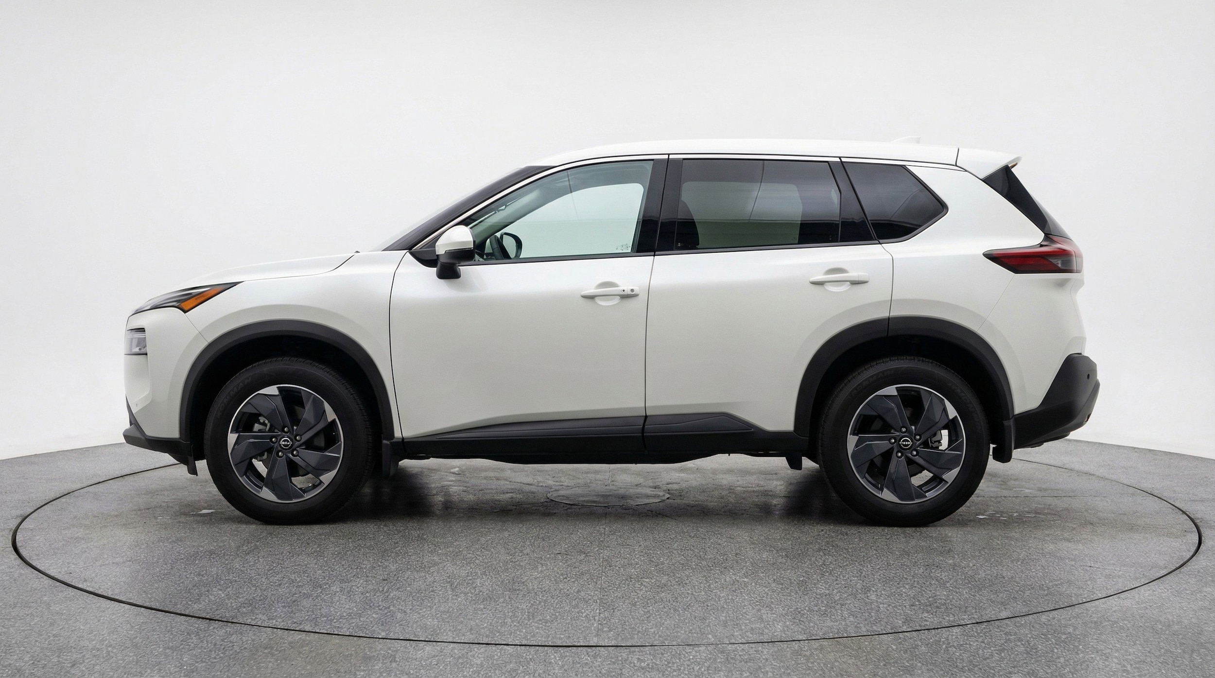 Thumbnail: 2025 Nissan Rogue - 5