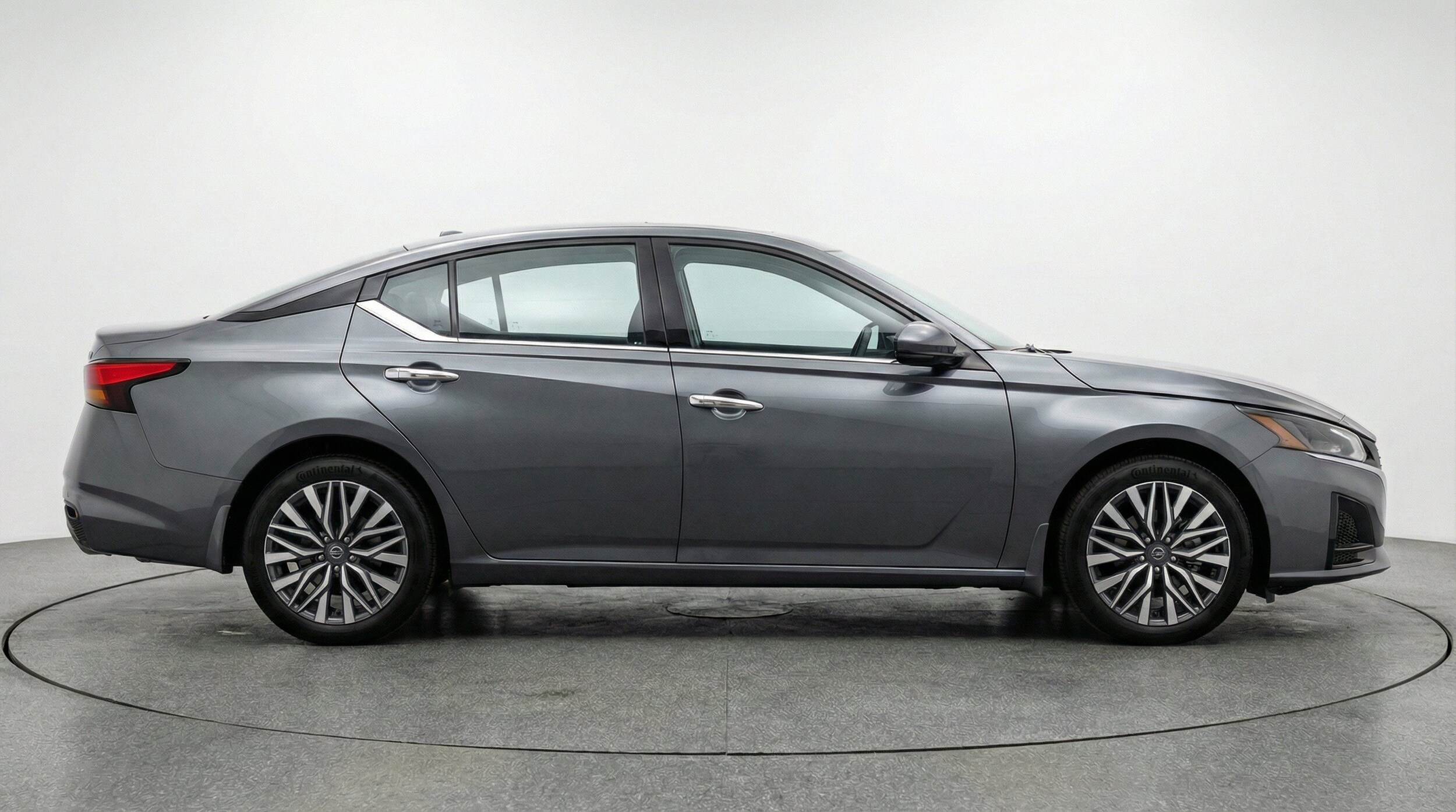 Thumbnail: 2025 Nissan Altima - 10