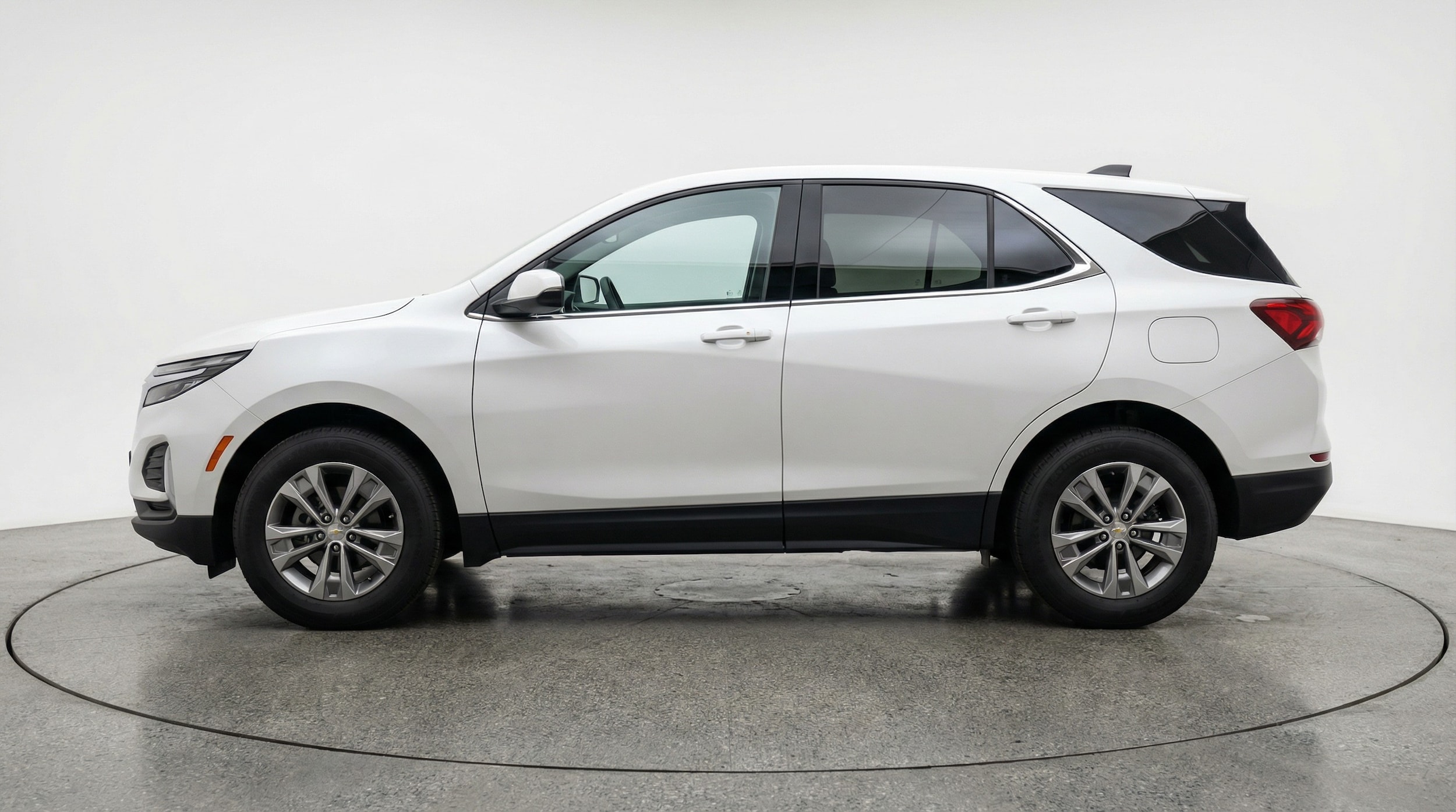 Thumbnail: 2025 Chevrolet Equinox - 4