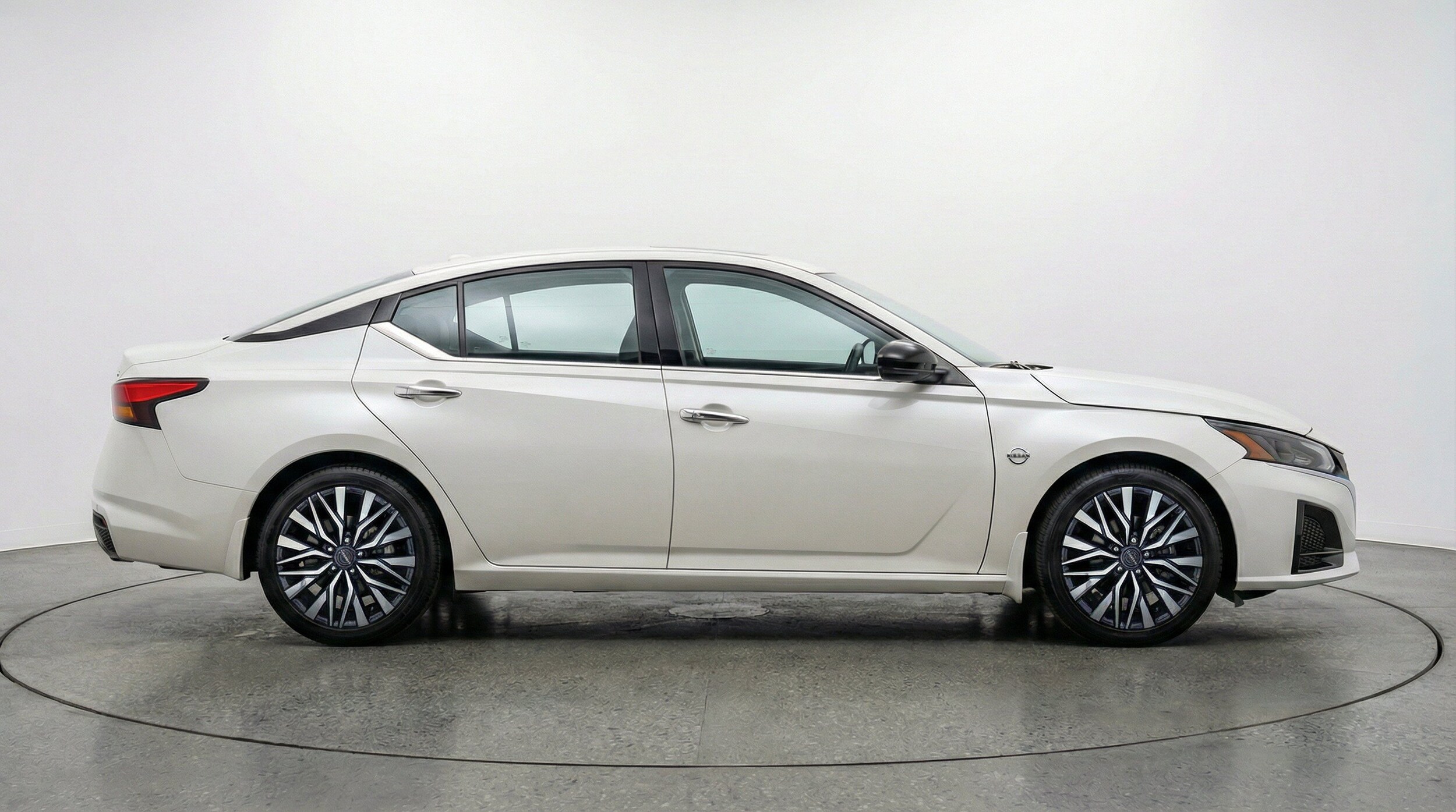 Thumbnail: 2025 Nissan Altima - 11