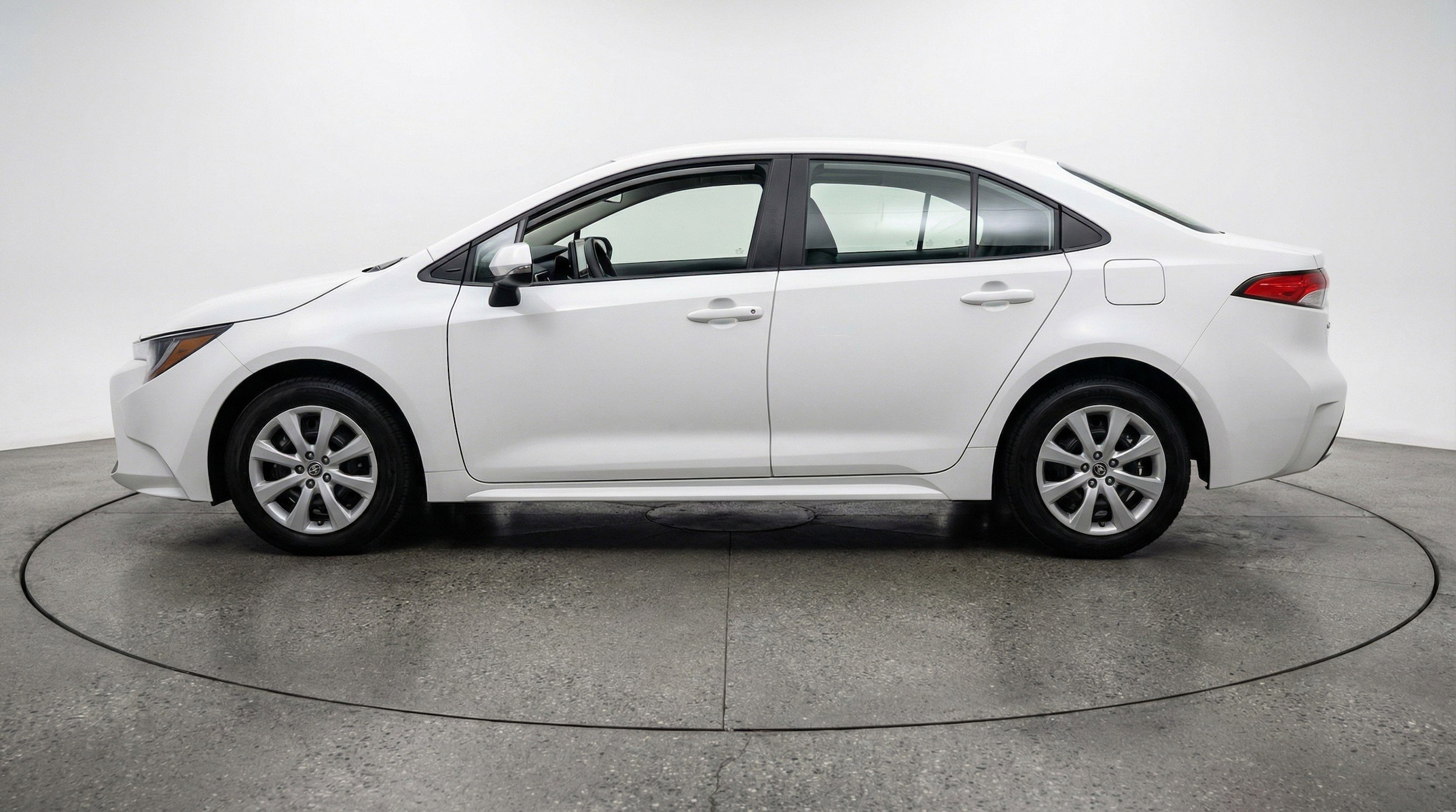 Thumbnail: 2025 Toyota Corolla - 5