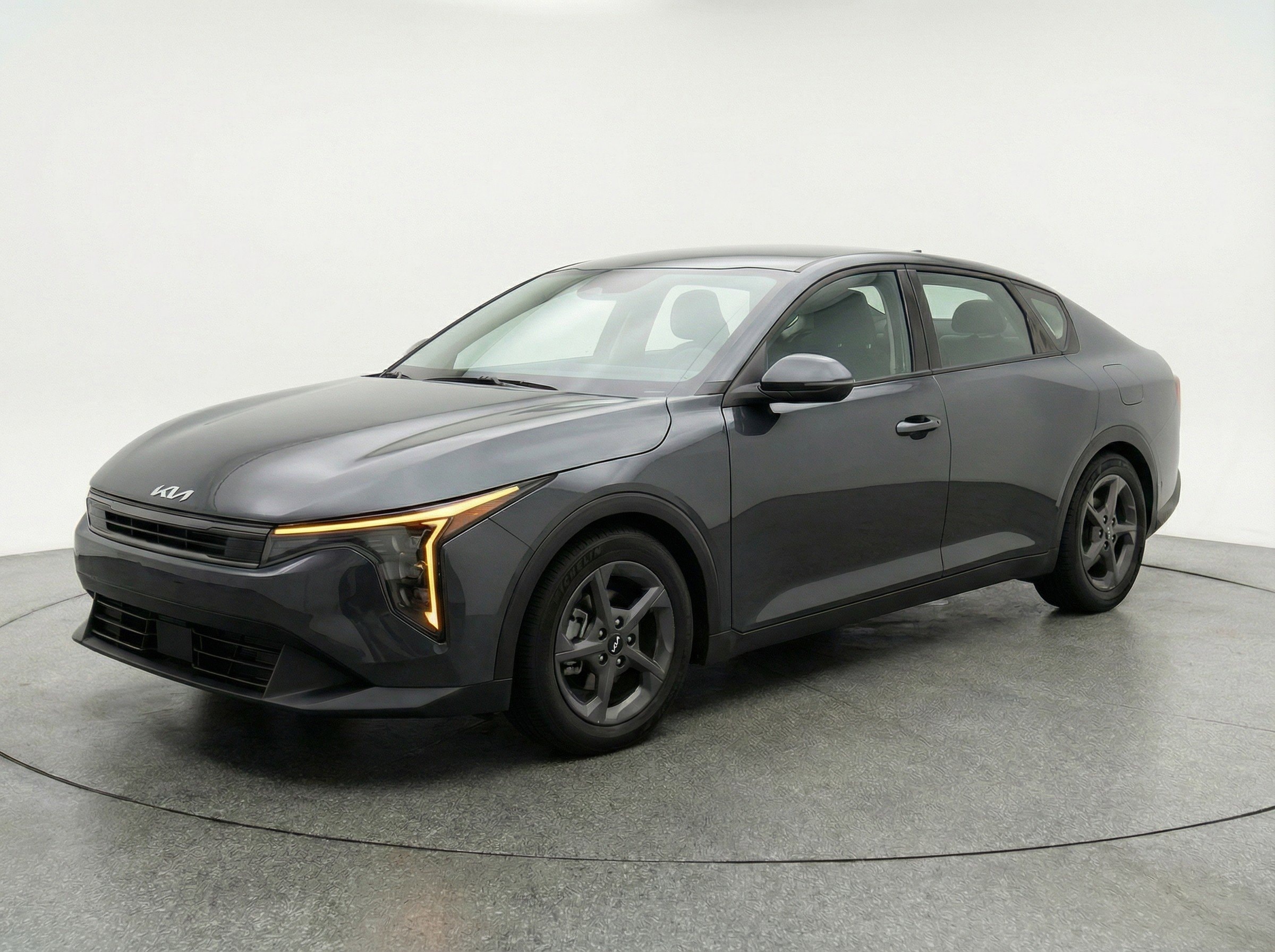 Thumbnail: 2025 Kia K4 - 3